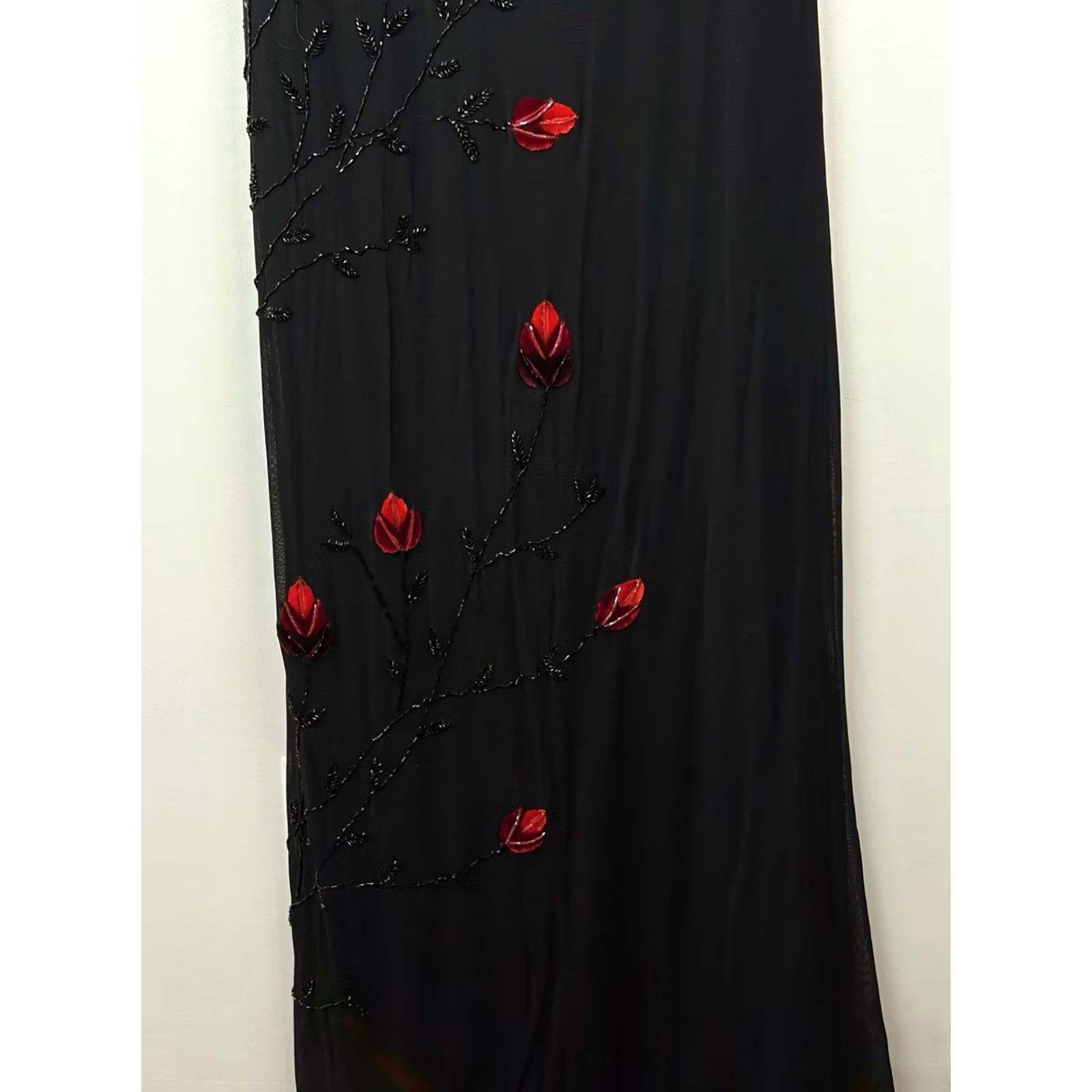 Vintage VINTAGE Cache Cache Formal Dress Womens 10 Black Beaded Red Flowers Maxi Long Silk Polyester Beaded 60" Shoulder to Hem Womens Size L / US 10 / IT 46 - 5 Thumbnail