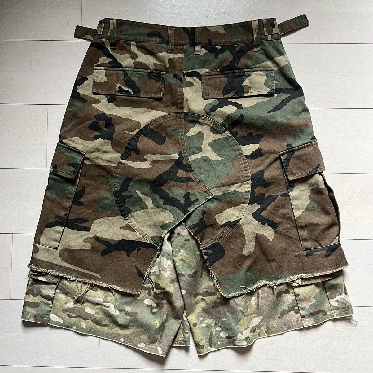 ★関税込★Project G/R★Layered Skirt Cargo Shorts★Camo★ PROJECT G/R Project G/R LAYERED SKIRT CAMO CARGO SHORTS size