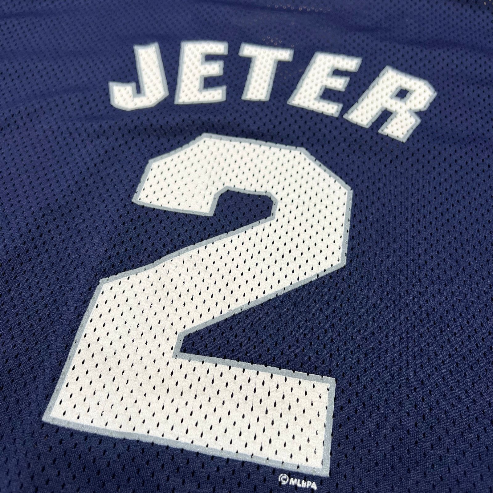 Majestic Vintage Derek Jeter #2 New York Yankees Jersey 90s World XL Size US XL / EU 56 / 4 - 10 Thumbnail