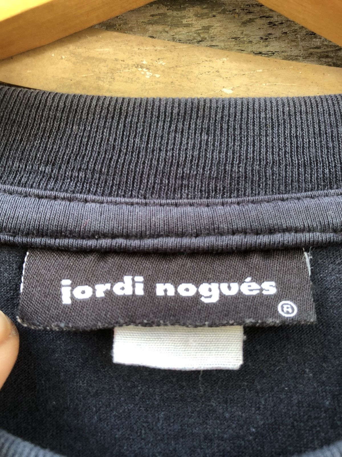 Designer Vintage 90s Jordi Nogues Barcelona Tshirts Size US L / EU 52-54 / 3 - 11 Thumbnail