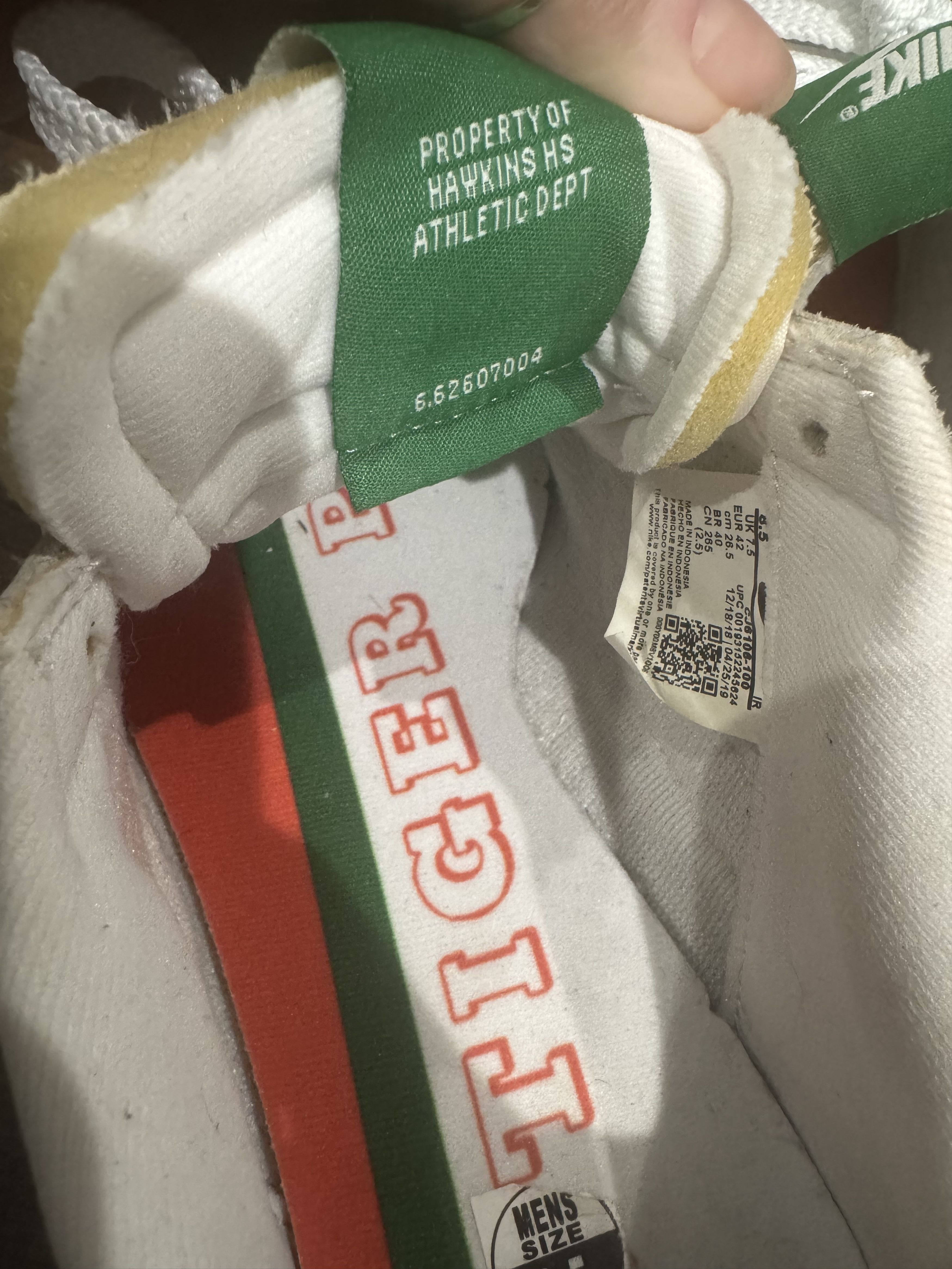 Nike Stranger Things Hawkins High School Size US 8.5 / EU 41-42 - 5 Thumbnail