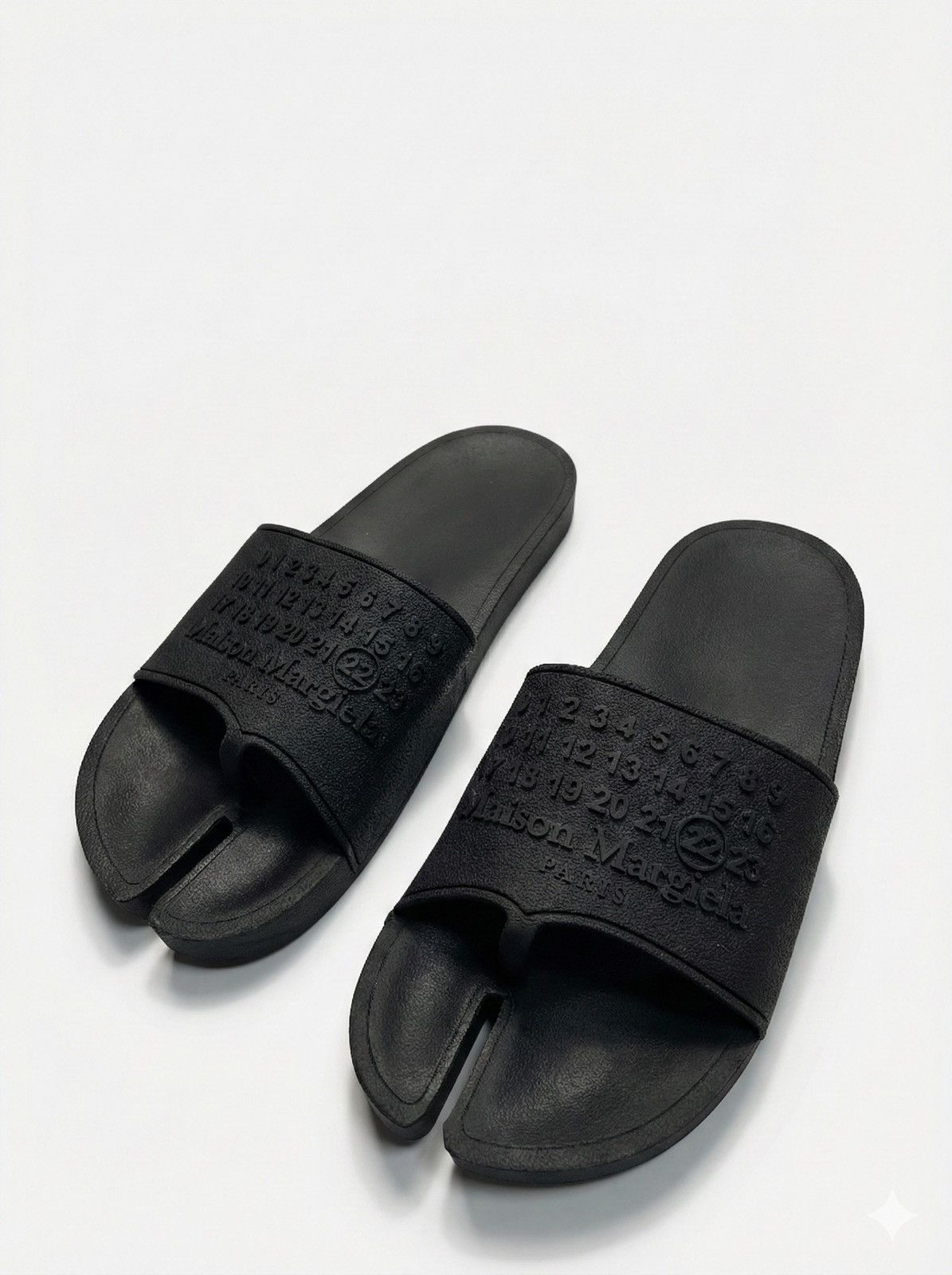 Maison Margiela Maison Margiela tabi flip flops Size US 12 / EU 45 - 1 Thumbnail