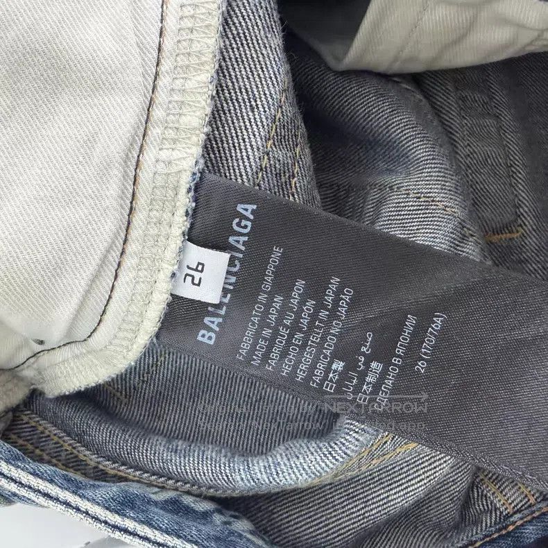 Balenciaga Balenciaga Logo Printed Loose Fit Denim Pants Size US 26 / EU 42 - 4 Thumbnail