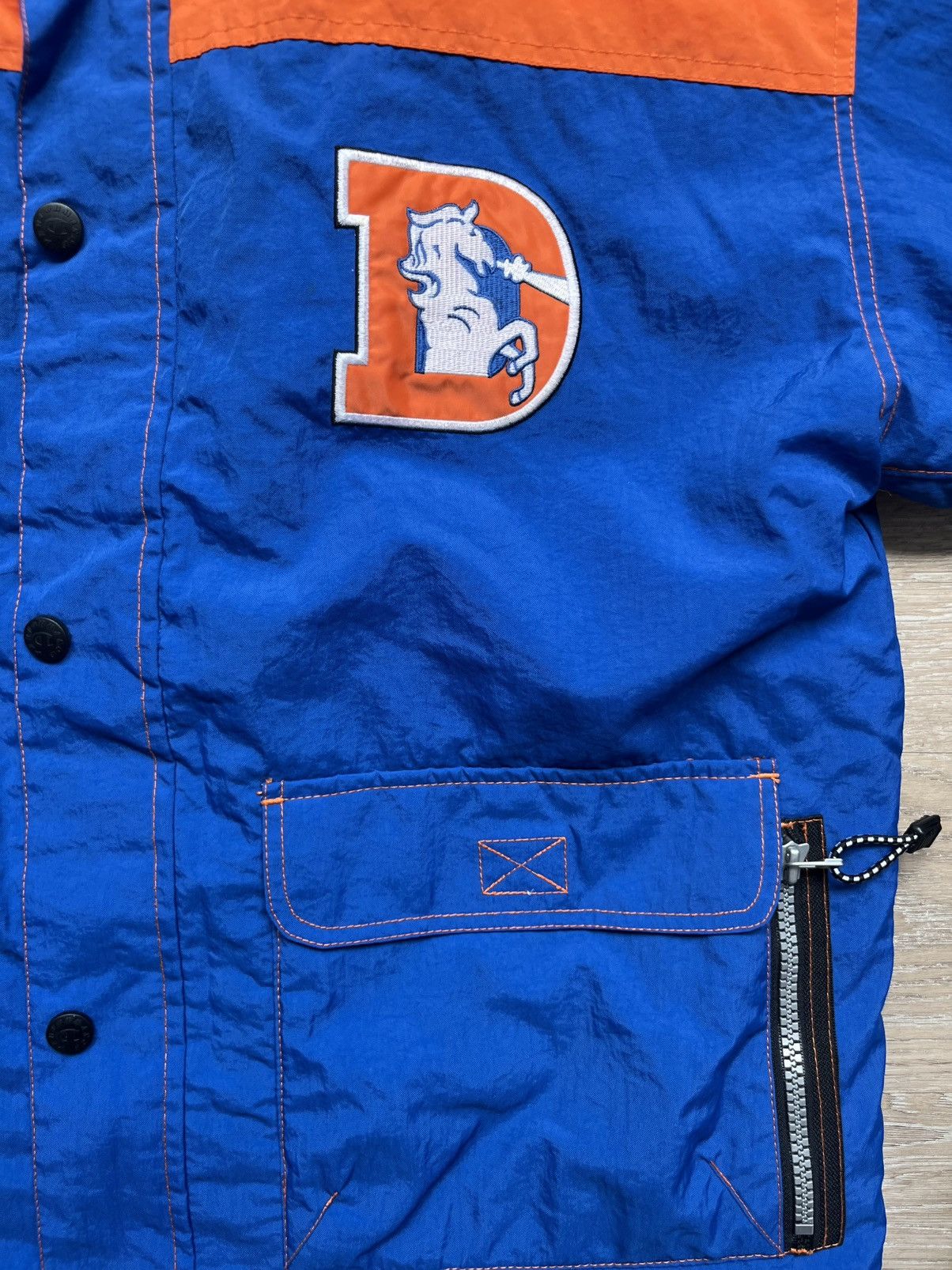 Champion × NFL × Vintage Vintage 90s Denver Broncos Champion Puffer Jacker Size US XL / EU 56 / 4 - 3 Thumbnail