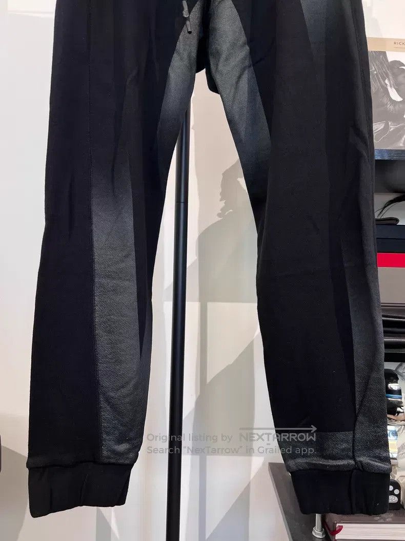 Boris Bidjan Saberi Boris Bidjan Saberi Size S Cotton sweatpants with printed l Size US 36 / EU 52 - 4 Thumbnail