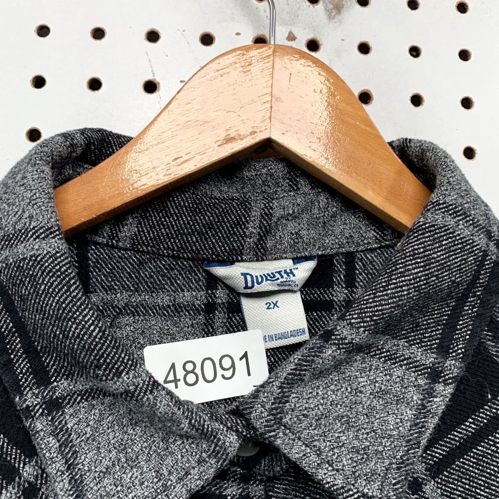 Vintage Duluth Button-Up Shirt Jacket Womens 2XL Flannel Duster Gray Black Plaid Pocket Shirt Womens 2XL Black Plaid Pocket Shirt Jacket Size XXL / US 16-18 / IT 52-54 - 2 Thumbnail
