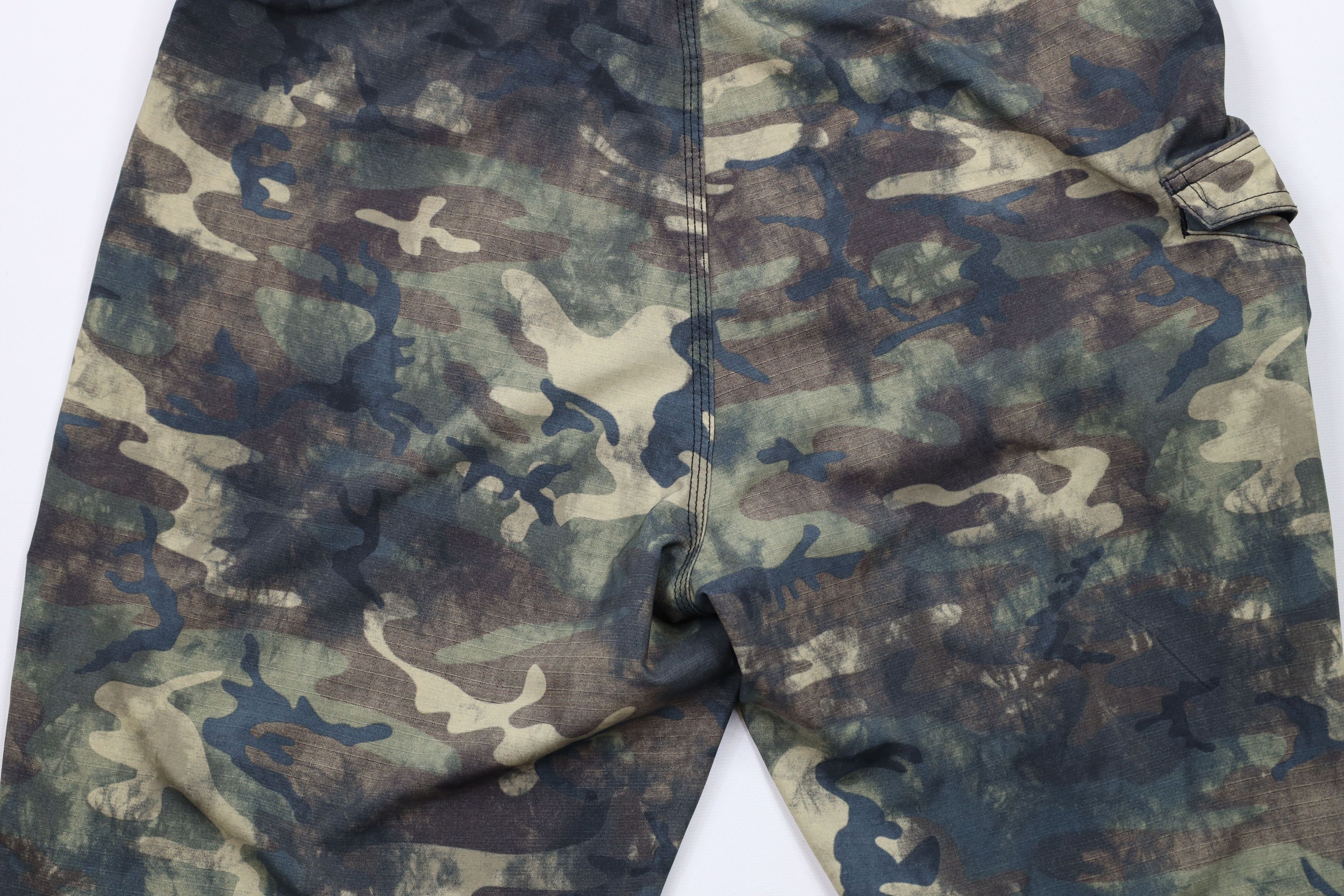 Vintage × Volcom Volcom Mod Tech Camouflage Board Swim Trunks Shorts Size US 31 - 11 Thumbnail