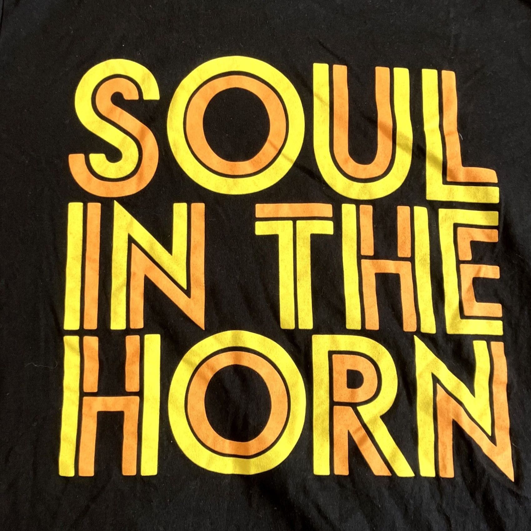Vintage SOUL IN THE HORN Streetwear Graphic T Shirt Soul Train Black XL Men Size US XL / EU 56 / 4 - 2 Thumbnail