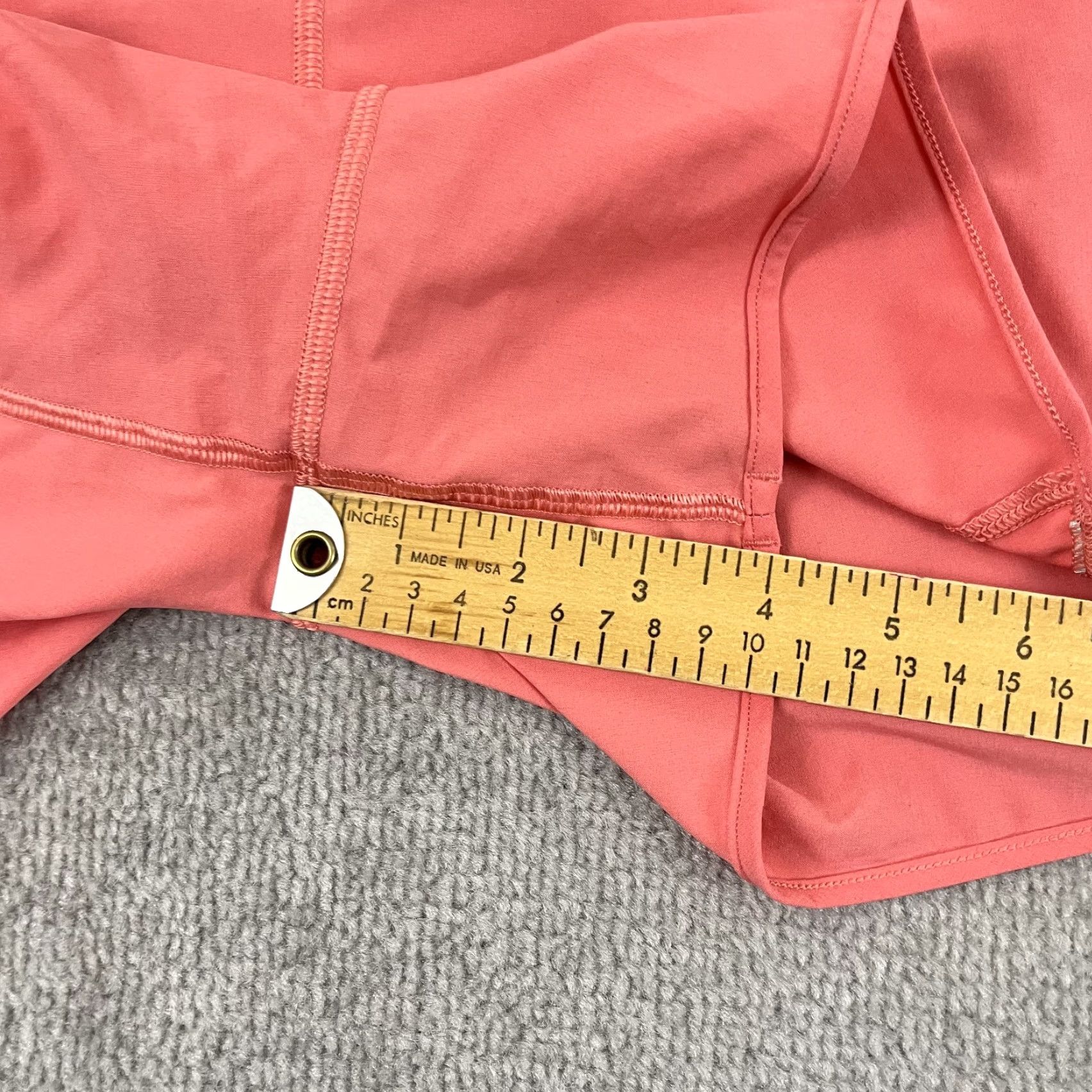 VINTAGE Lululemon Hotty Hot Shorts Womens Size 6 Raspberry 4 Lined High Rise Running Pink