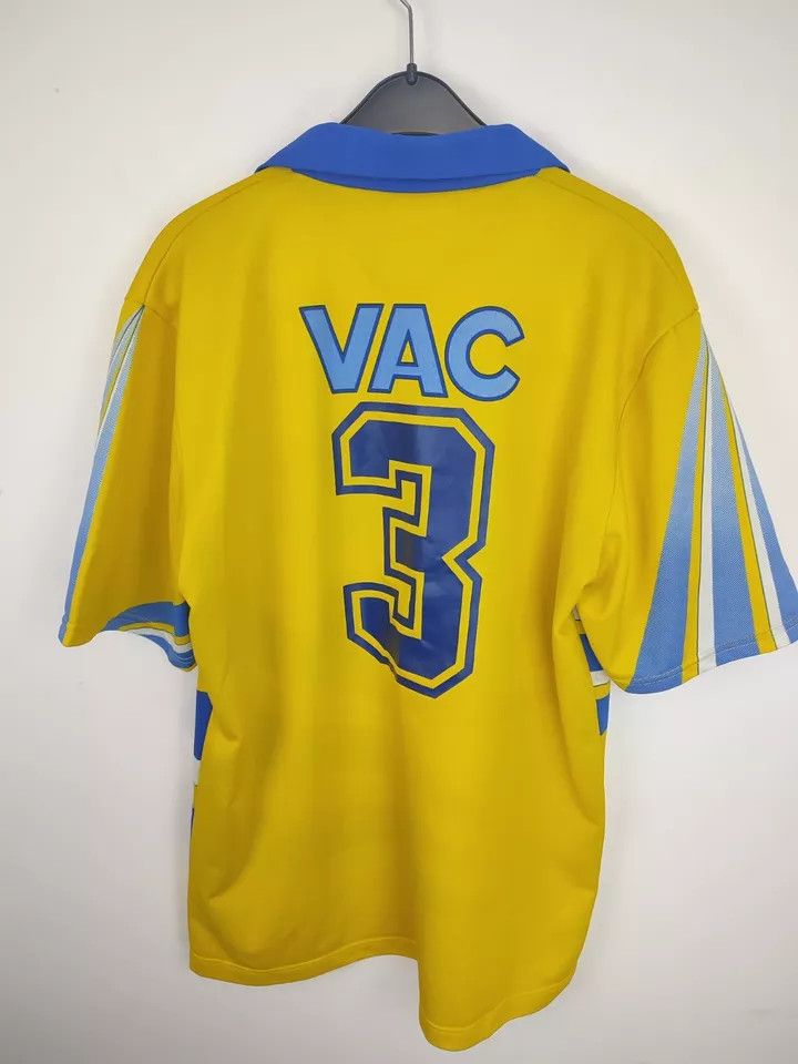 Vintage FC LA CHAUX-DE-FONDS FOOTBALL Kit SHIRT SOCCER JERSEY #3 Size US XL / EU 56 / 4 - 5 Thumbnail