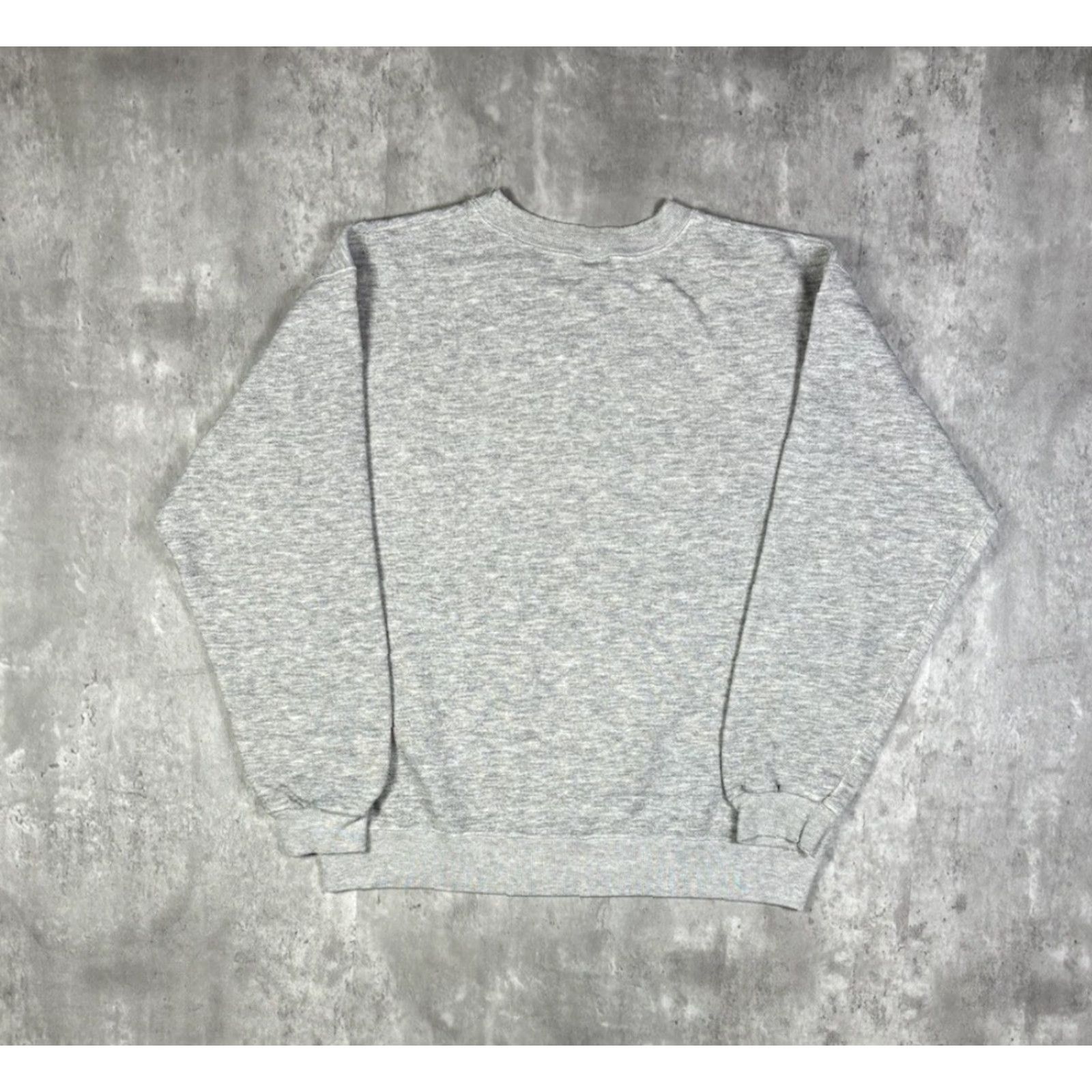Hanes VINTAGE Hanes Sweatshirt Pullover 80s 90s Grey Cotton Fleece Graphic Print Logo Mock Collarless Men S Size S, Runs & Jogging … Size US S / EU 44-46 / 1 - 6 Thumbnail