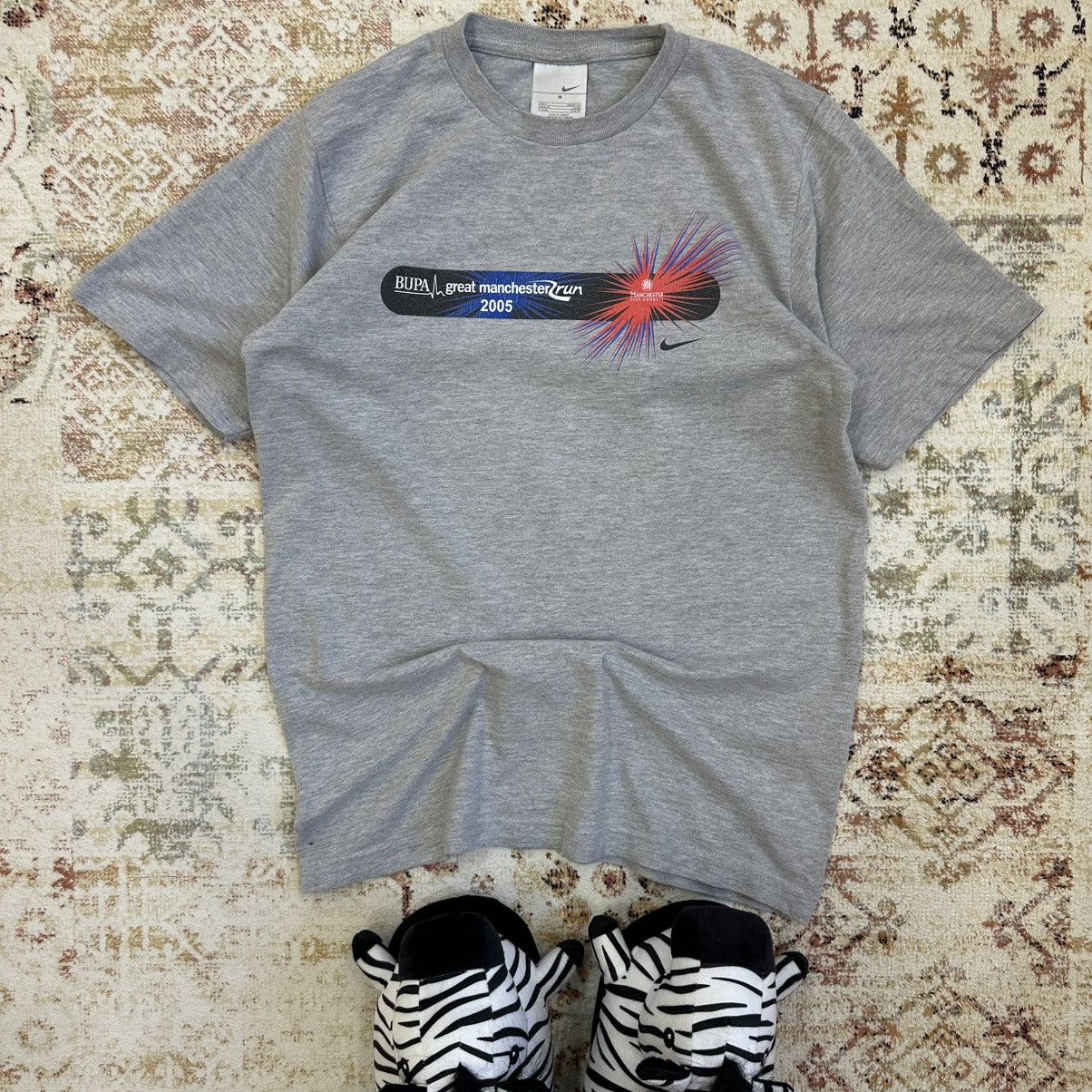Nike × Vintage Vintage Nike Manchester City Council T-shirts Run 90s Y2K Size US S / EU 44-46 / 1 - 1 Thumbnail