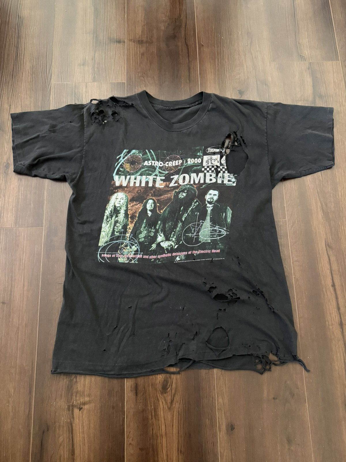 Vintage TRASHED white zombie 1993 Size US XL / EU 56 / 4 - 1 Thumbnail