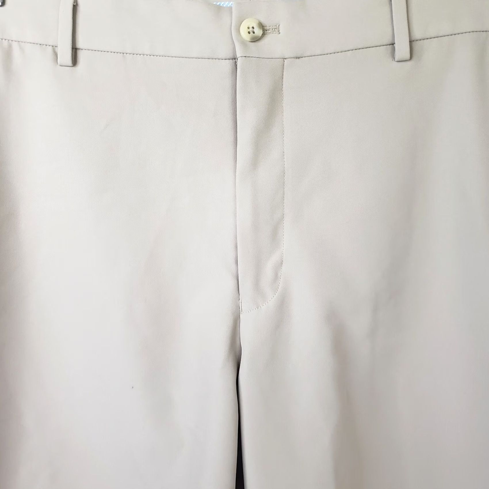 Peter Millar Peter Millar Wicking Performance Chino Shorts Men 38 Beige Golf Casual Size US 38 / EU 54 - 3 Thumbnail