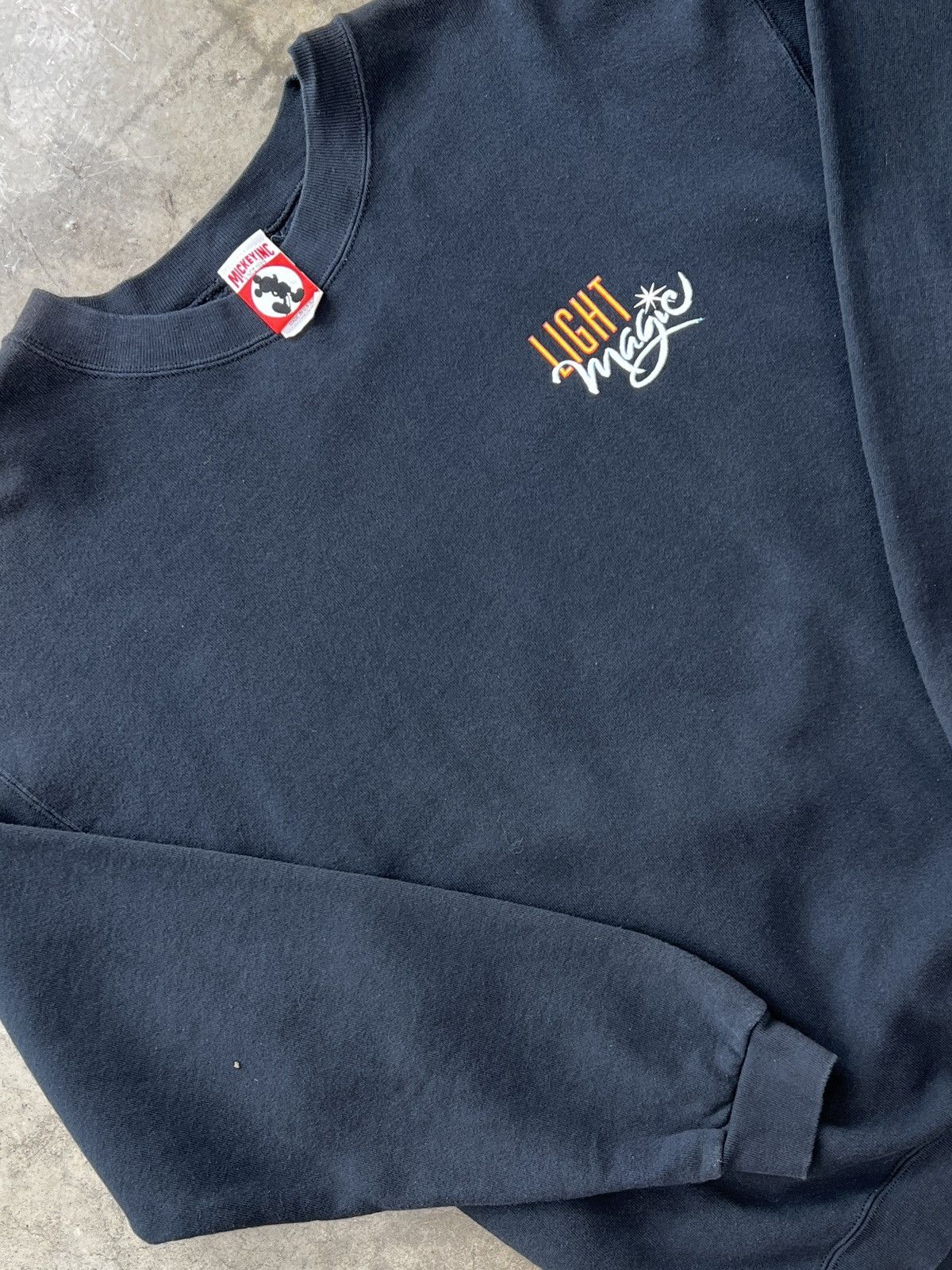Disney × Vintage Vintage Disney Magic Kingdom Light Magic Crewneck Large Size US L / EU 52-54 / 3 - 5 Thumbnail