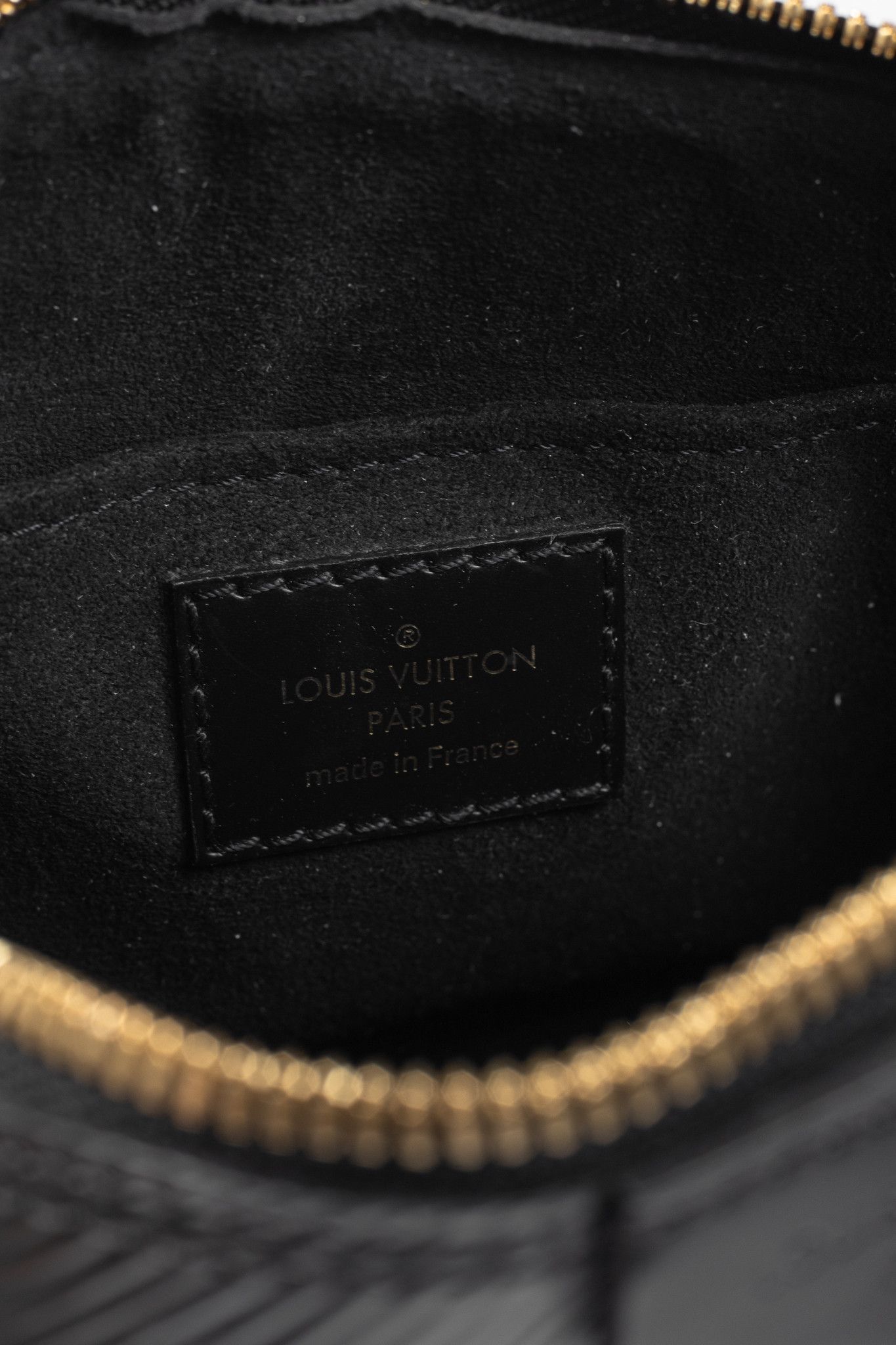 Louis Vuitton Louis Vuitton Alma Mini Noir Epi Chain-Strap Shoulder Bag Size ONE SIZE - 11 Thumbnail