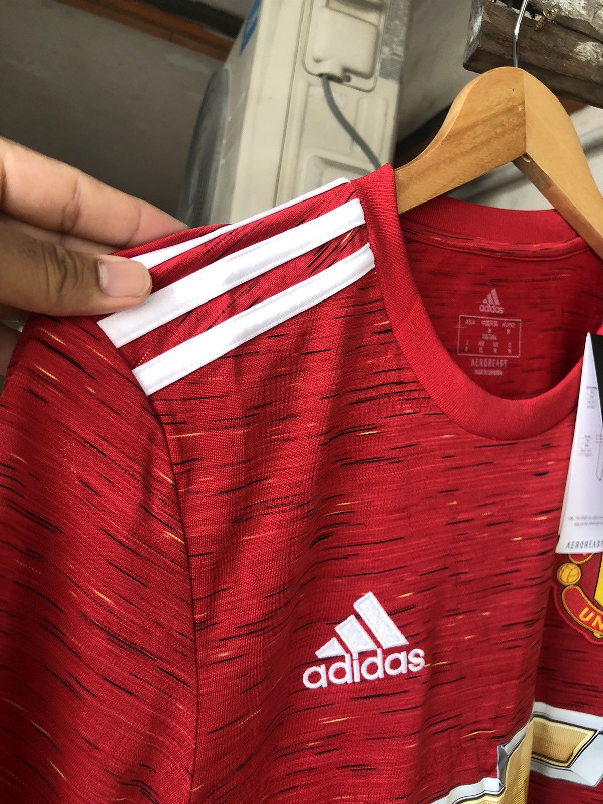 Adidas Authentic❗️Adidas Manchester United Jersey Size US M / EU 48-50 / 2 - 12 Thumbnail