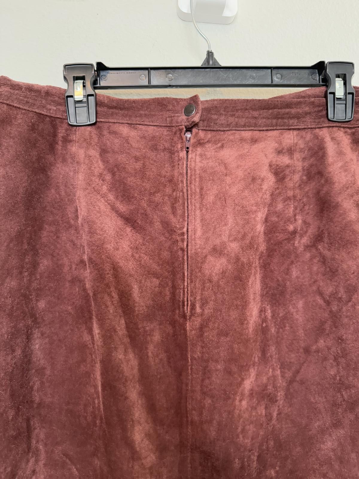 Designer Vintage 80s 90s suede dark brown/burgundy long skirt Size 36" / US 14 / IT 50 - 4 Thumbnail