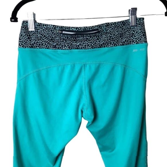 Nike Nike Cropped Capri Leggings Womens S Active Teal Blue Running Yoga Zip Pocket Leopard Size 28" / US 6 / IT 42 - 5 Thumbnail