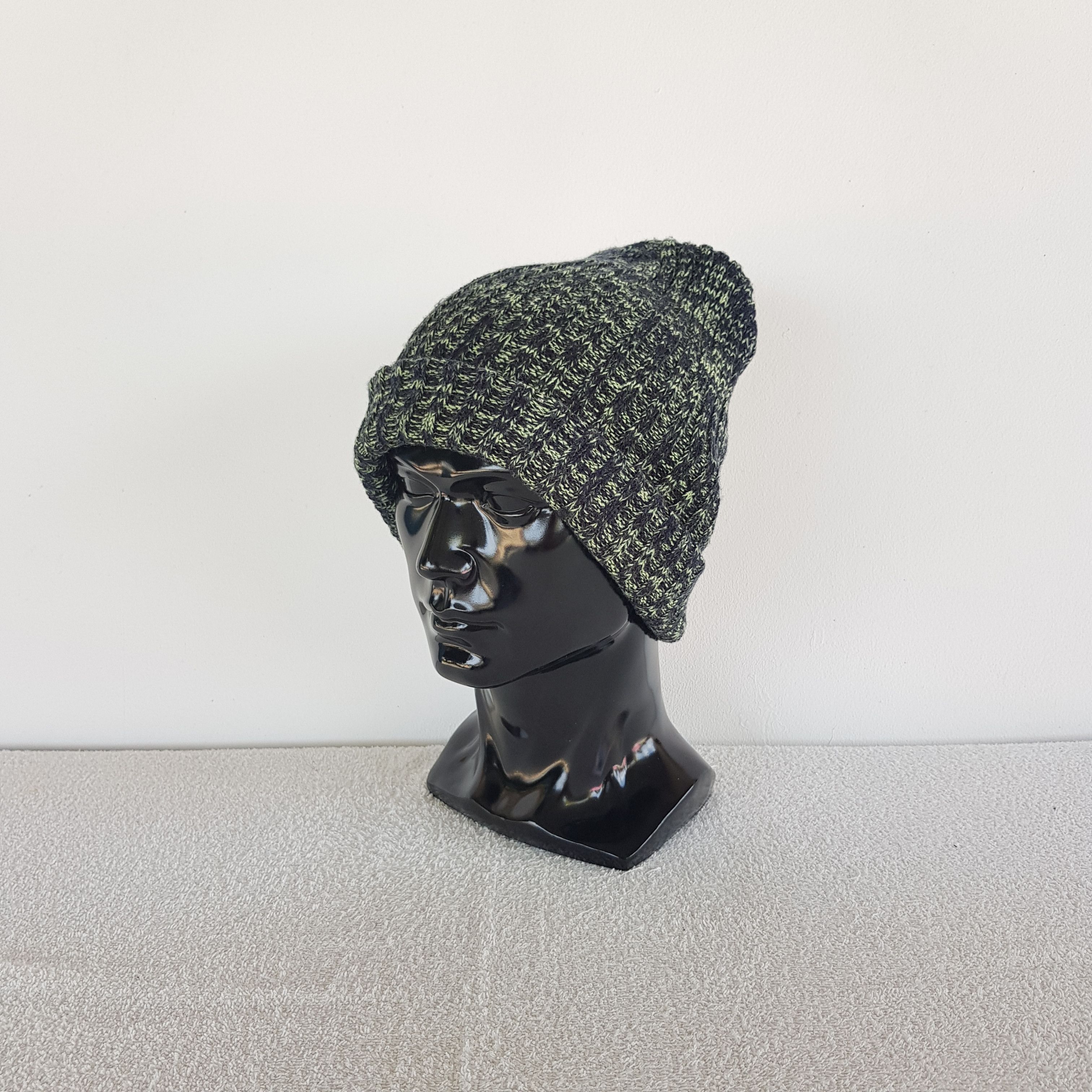 Japanese Brand Vintage Unknown Japanese Brand Beanie Snow Caps Hats Size ONE SIZE - 1 Thumbnail