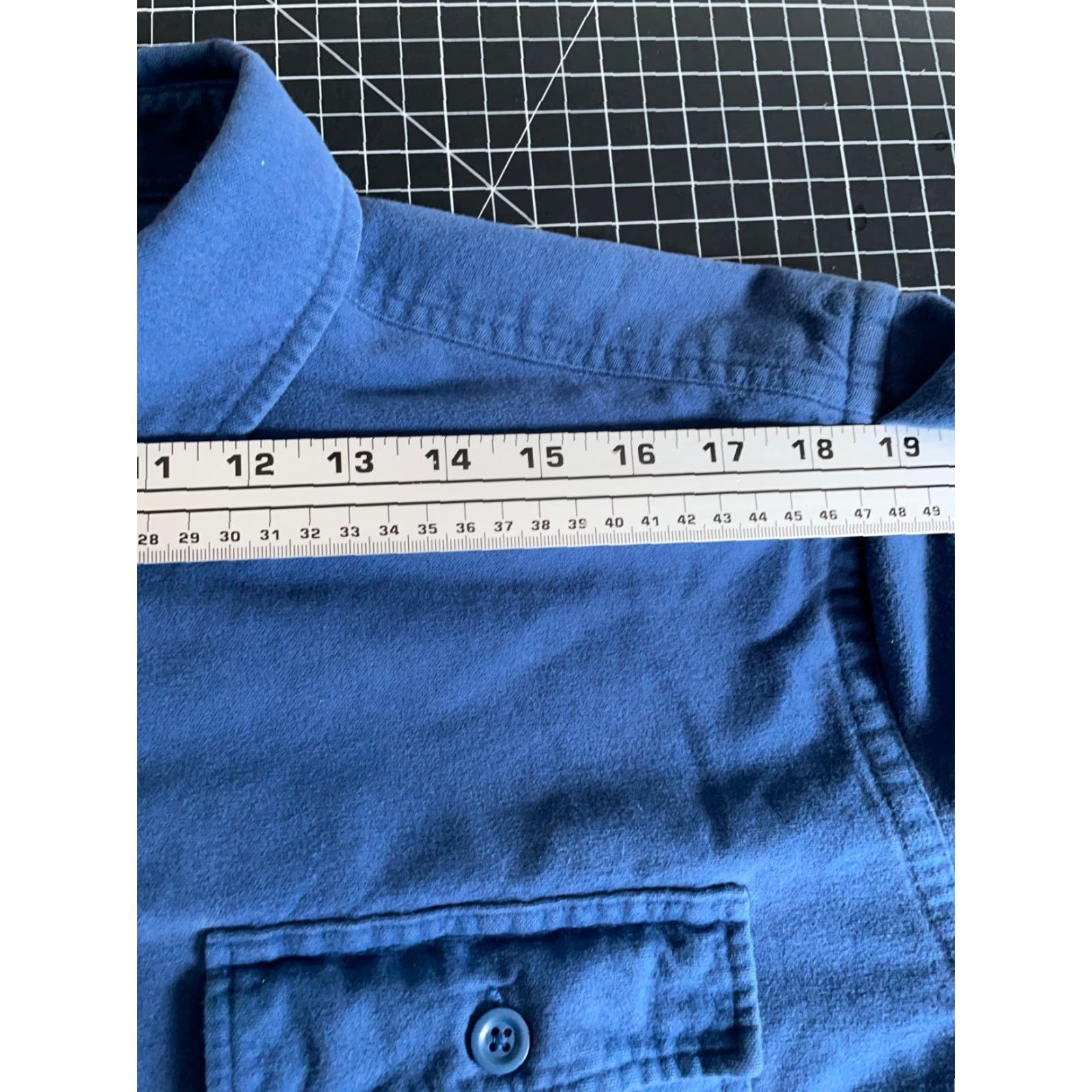 Vintage L.L. Bean Chamois Cloth Shirt Mens Large Tall Blue Heavyweight Flannel Workwear Button-Up Long Sleeve Cotton Size US L / EU 52-54 / 3 - 7 Thumbnail