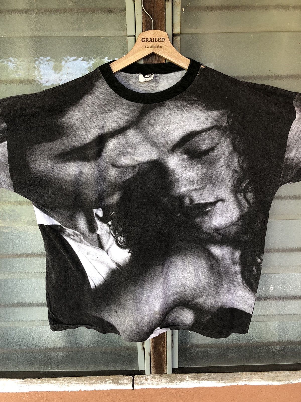 Vintage Vintage Overprint Art Made in Greece Shirt Tee Rare Size US M / EU 48-50 / 2 - 4 Thumbnail
