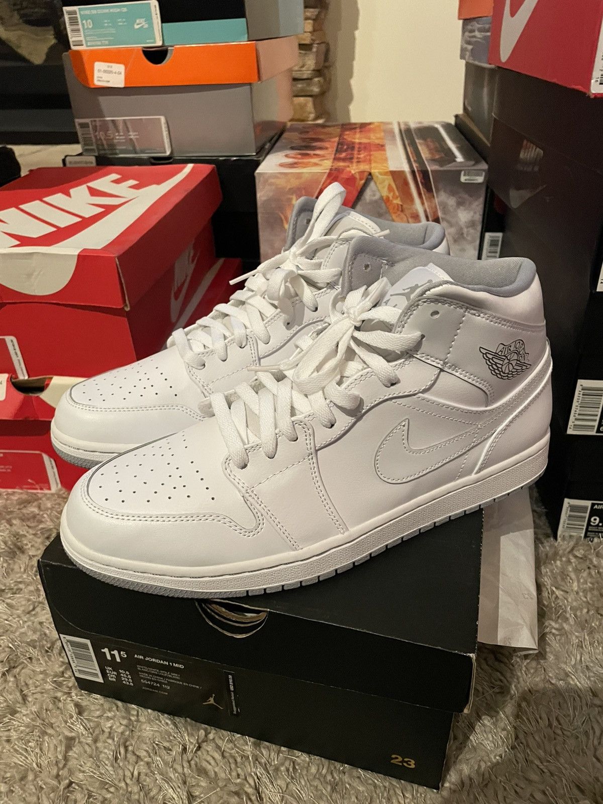 Jordan Brand Jordan 1 Mid White Wolf Grey Size US 11.5 / EU 44-45 - 1 Thumbnail