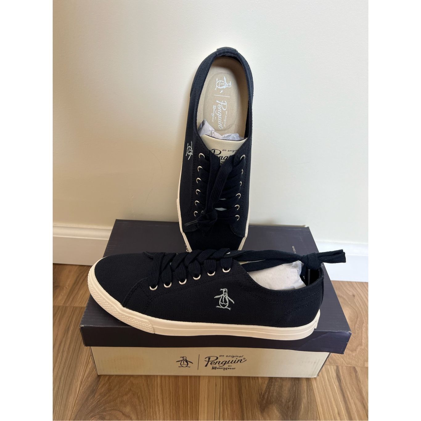 Original Penguin Original Penguin NWT Men's Petey Stripe Lace Up Sneaker Navy Size US 8 / EU 41 - 5 Thumbnail