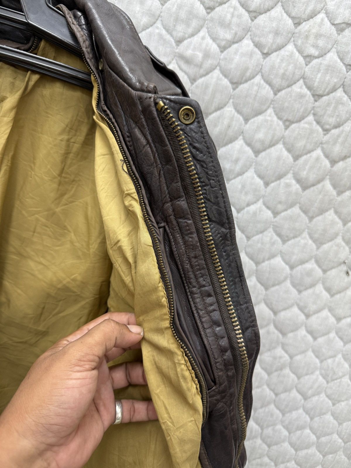 Genuine Leather 🔥🔥🔥ARCHIVE VTG A2 LEATHER FLIGHT JACKET Size US M / EU 48-50 / 2 - 9 Thumbnail