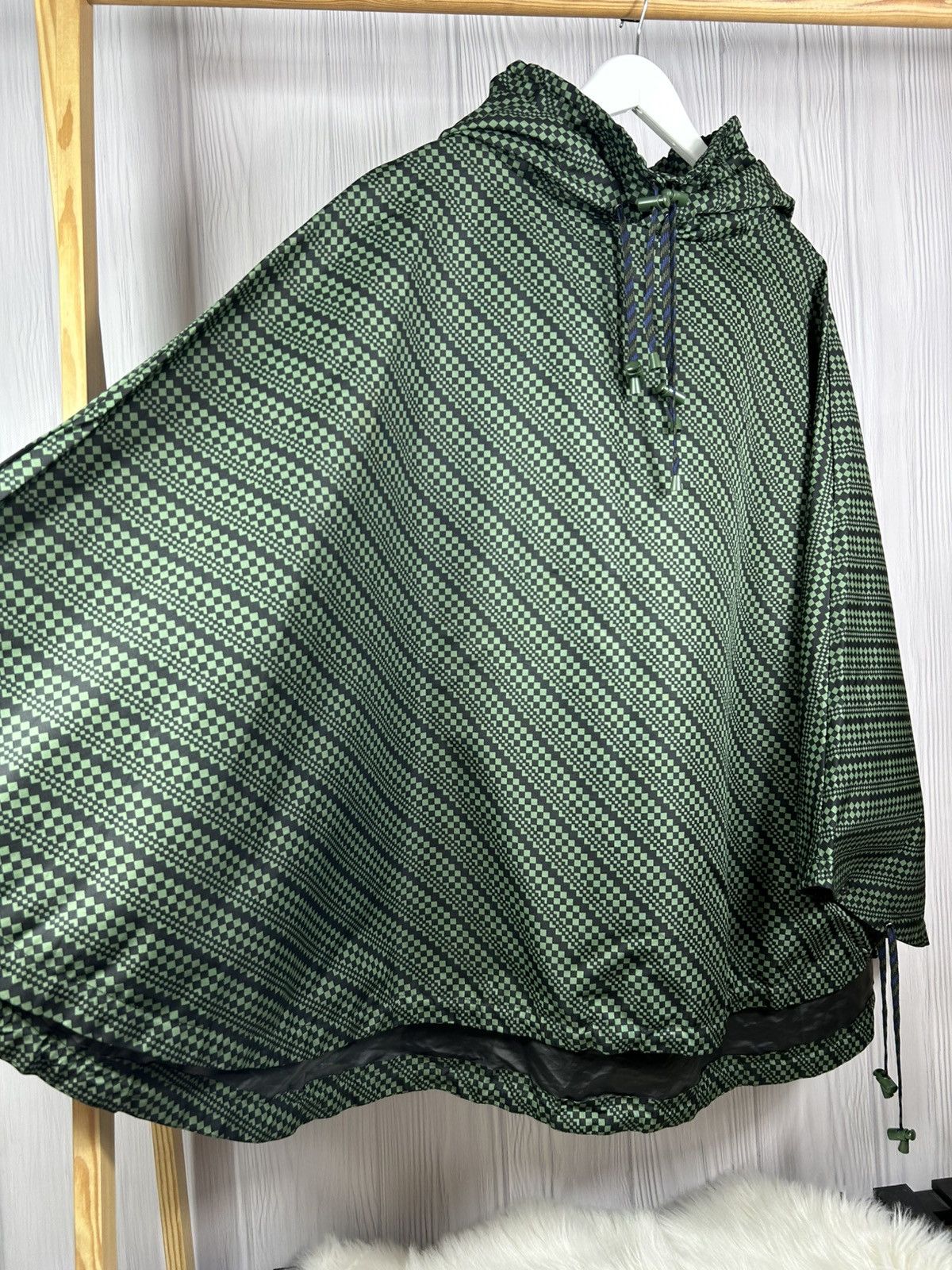 Christian Lacroix Christian Lacroix x La Redoute Geometric Pattern Rain Poncho Size US L / EU 52-54 / 3 - 4 Thumbnail