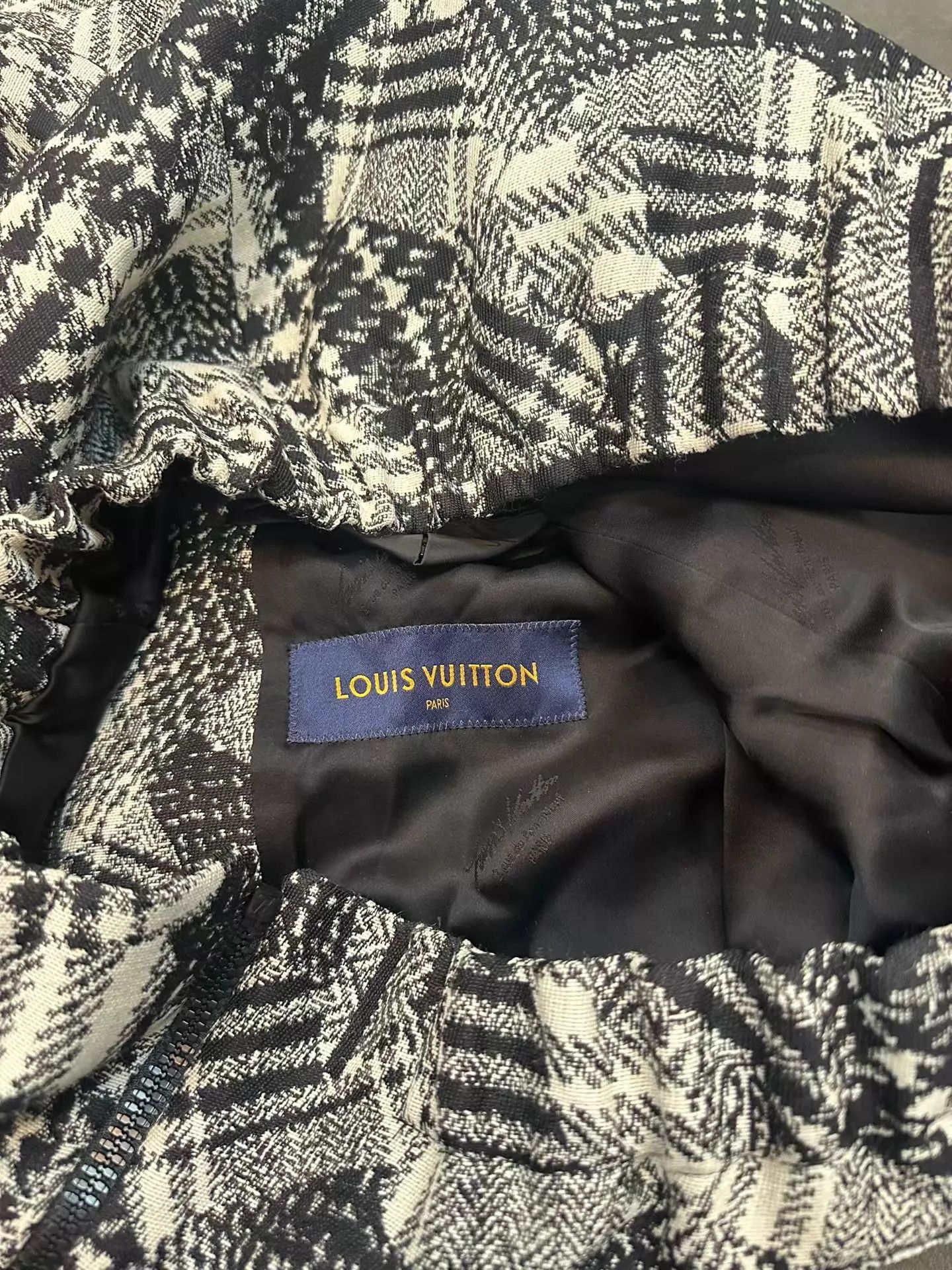 Louis Vuitton LV Irregular Patchwork Embroidered Logo Woven Jacket 48 Size US M / EU 48-50 / 2 - 4 Thumbnail