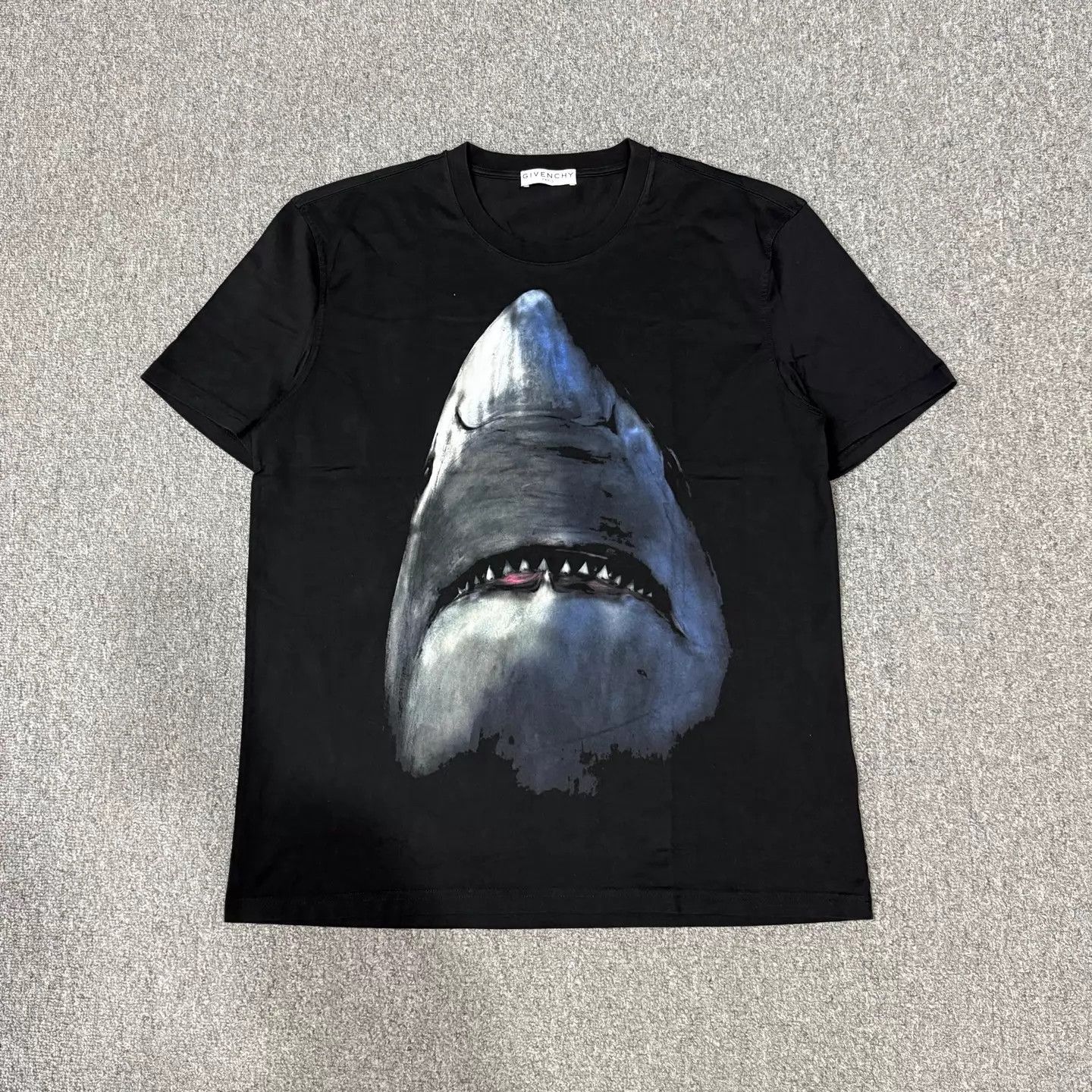 Givenchy Givenchy Black Shark T-shirt XXL Size US XXL / EU 58 / 5 - 1 Thumbnail