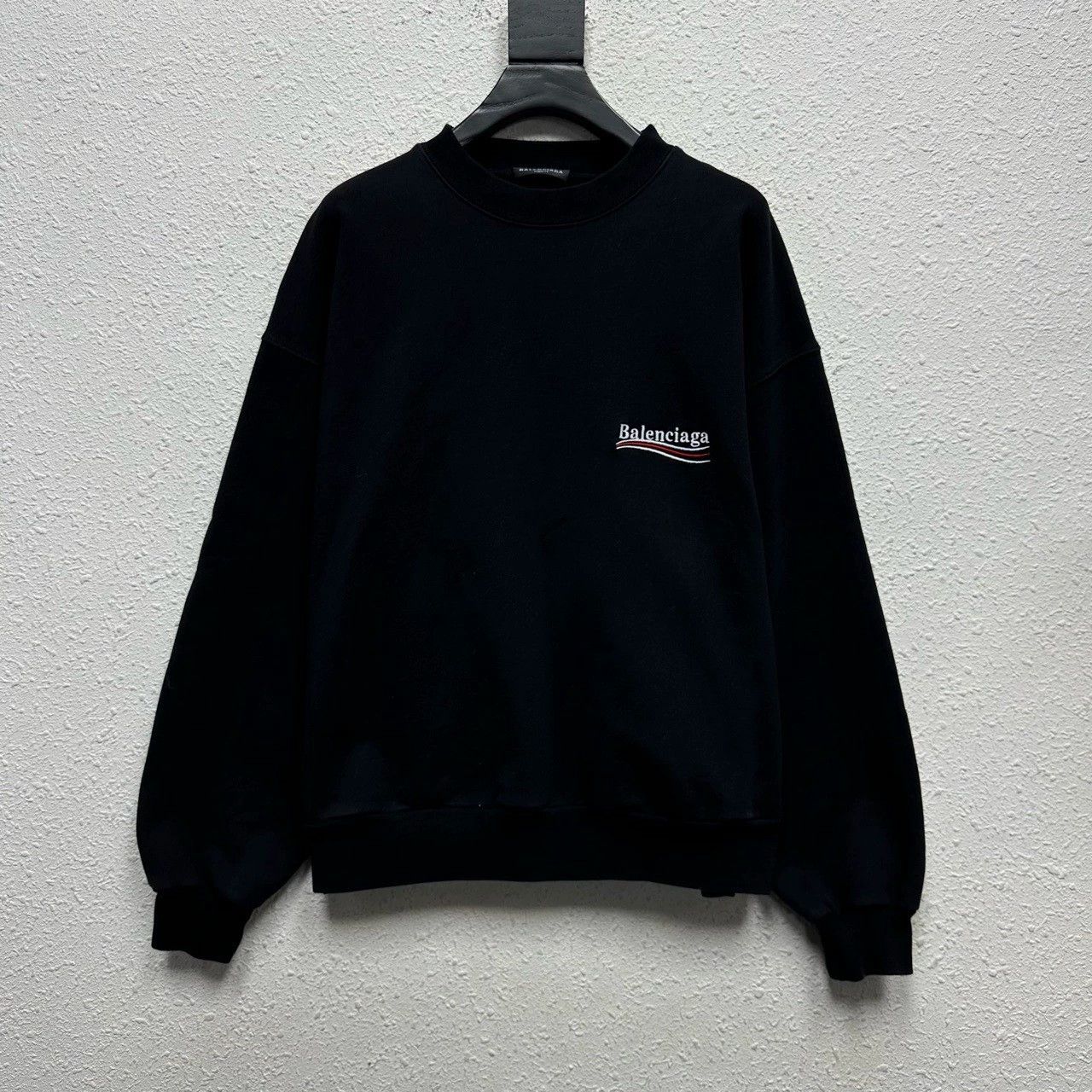 Balenciaga balenciaga logo embroidered long sleeve sweatshirt Size US L / EU 52-54 / 3 - 1 Thumbnail