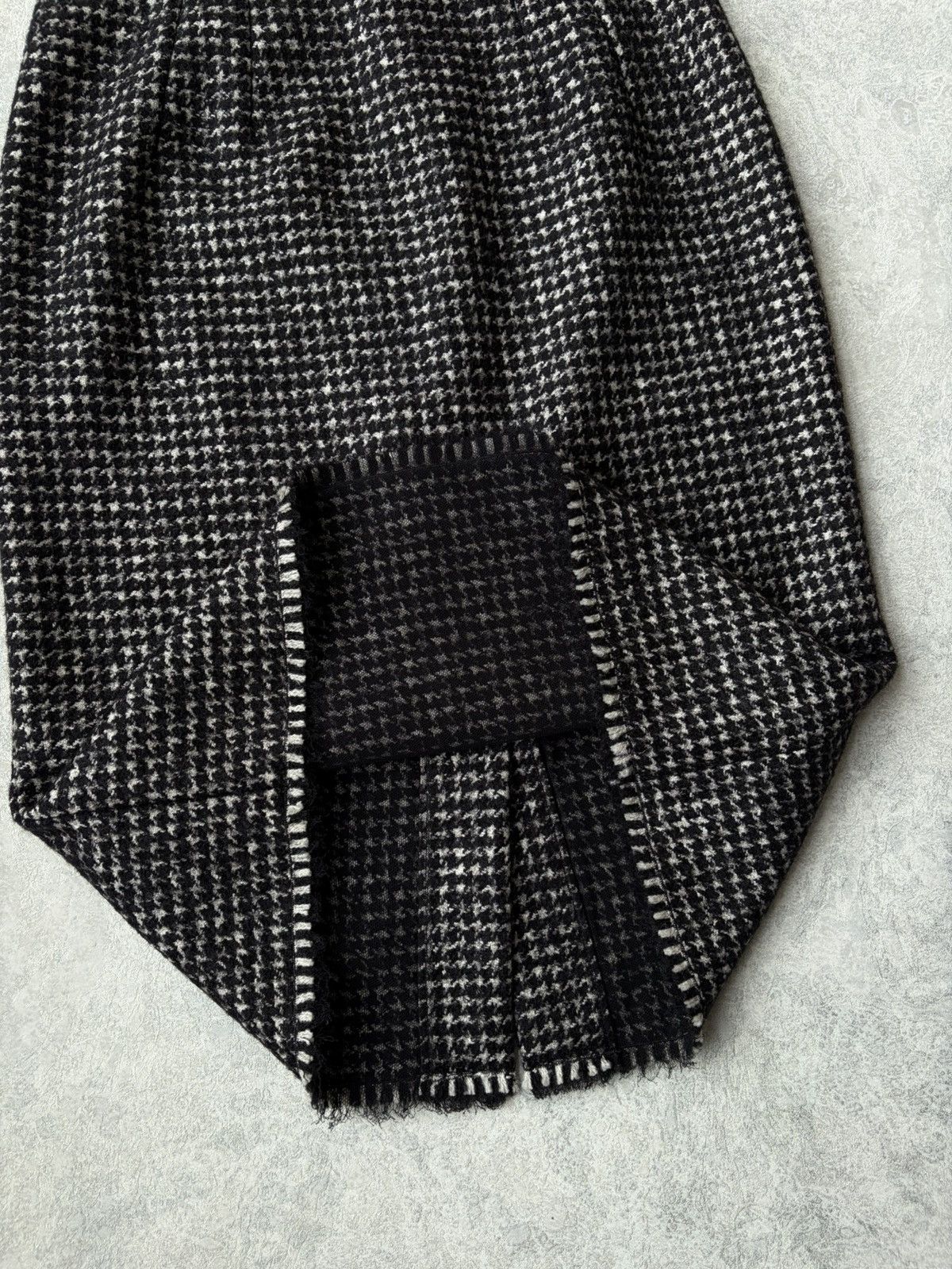 Dolce & Gabbana Dolce Gabbana Houndstooth Tweed Wool Alpaca Silk Midi Skirt Size 28" / US 6 / IT 42 - 6 Thumbnail