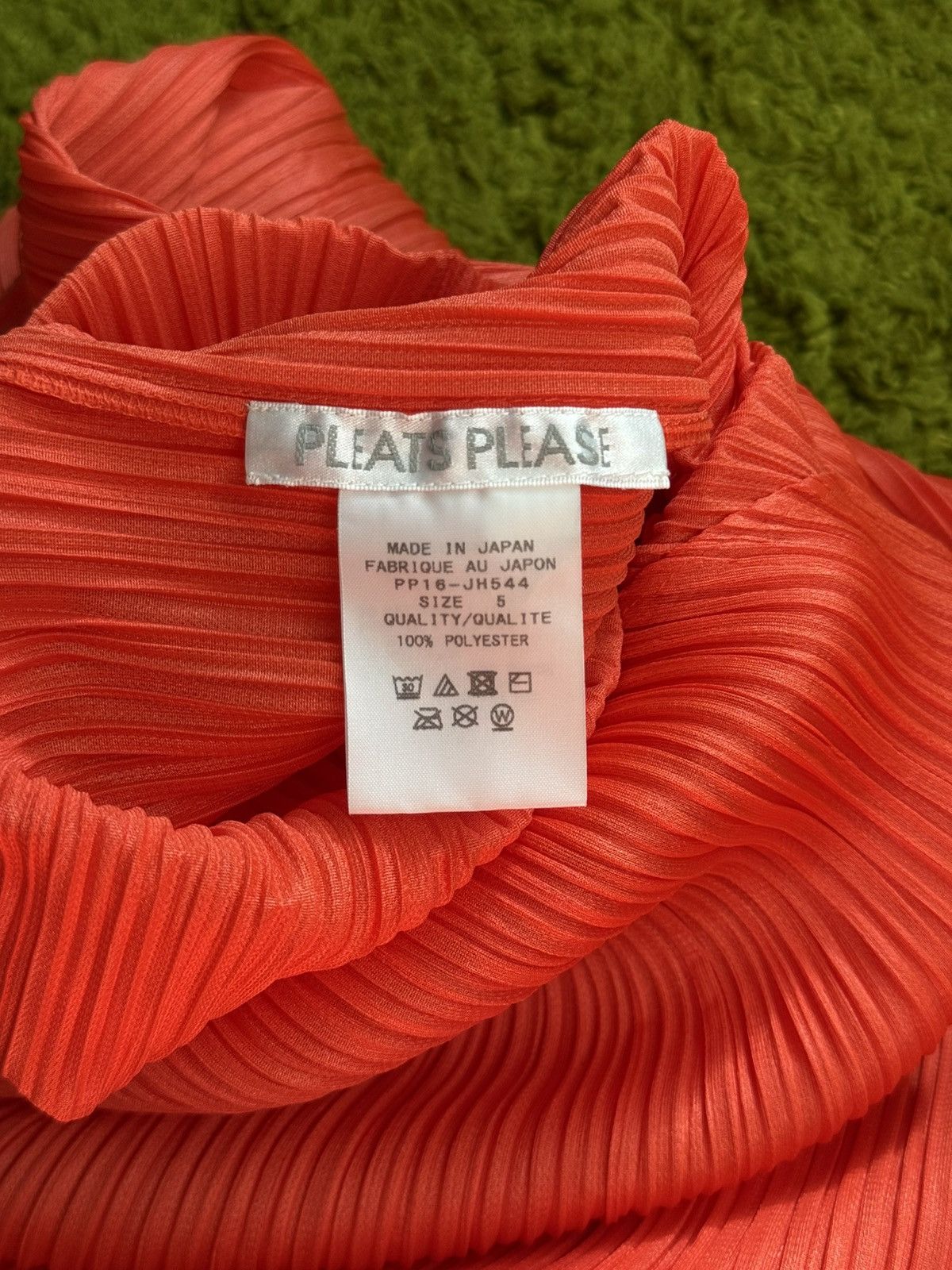 Pleats Please Issey Miyake Pleats Please Issey Miyake avant garde Japanese coral dress Size L / US 10 / IT 46 - 3 Thumbnail