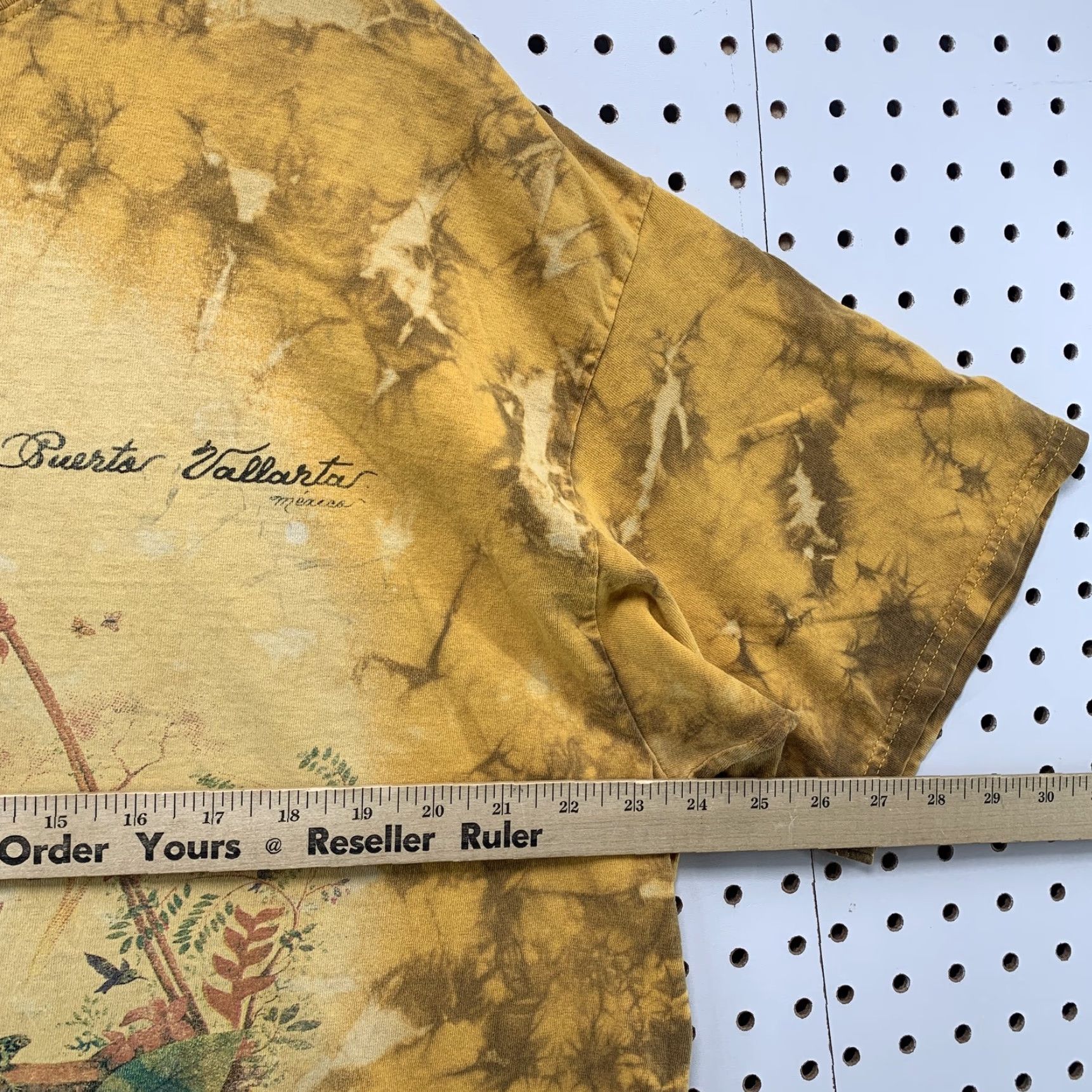 Rains VINTAGE Yazbek Shirt Mens Large Yellow Short Sleeve Graphic Print AOP Tee 90s Jungle Rain Forest Men’s L Yellow Mens Size US L / EU 52-54 / 3 - 3 Thumbnail