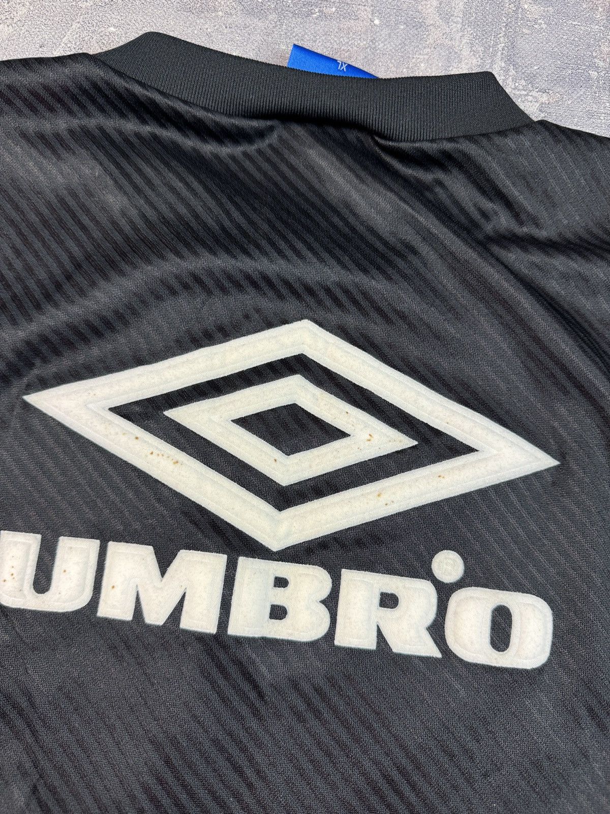 Umbro Manchester United 1994/96 Training Football Soccer jersey Size US XL / EU 56 / 4 - 8 Thumbnail