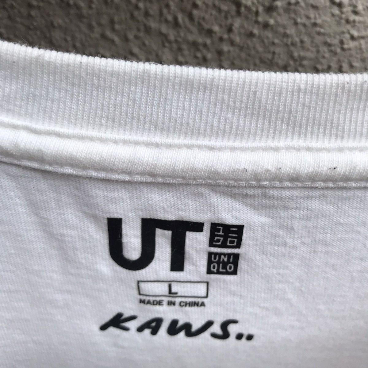 Kaws × Uniqlo KAWS uniqlo flayed tee Size US L / EU 52-54 / 3 - 3 Thumbnail