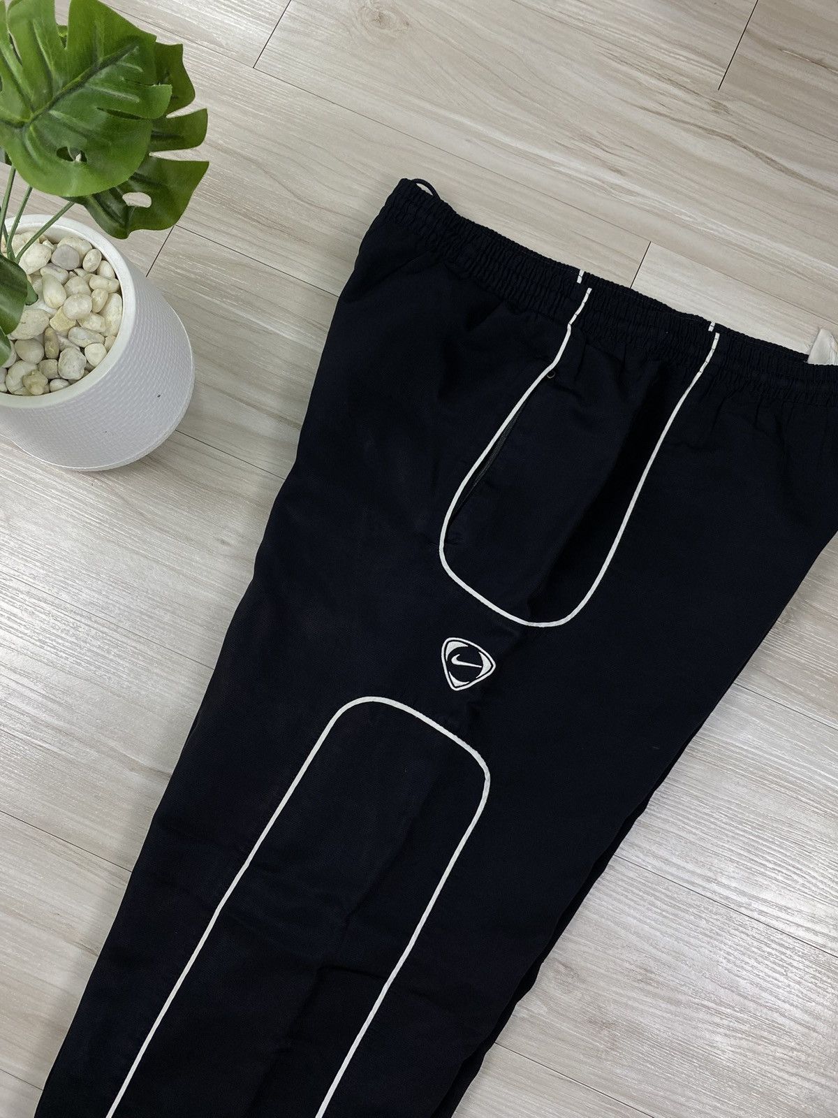 Nike Nike Y2K Double swoosh Vintage Nylon Track Pants Drill Track Size US 34 / EU 50 - 5 Thumbnail