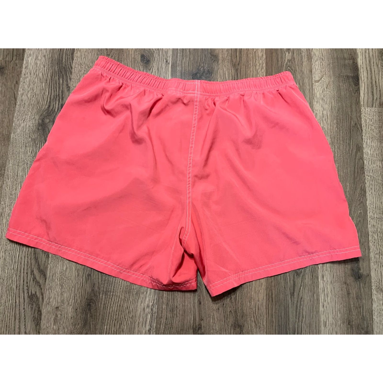 Nike Nike Shorts Women L Red Tie Waist Sweat Casual Size 36" / US 14 / IT 50 - 2 Thumbnail