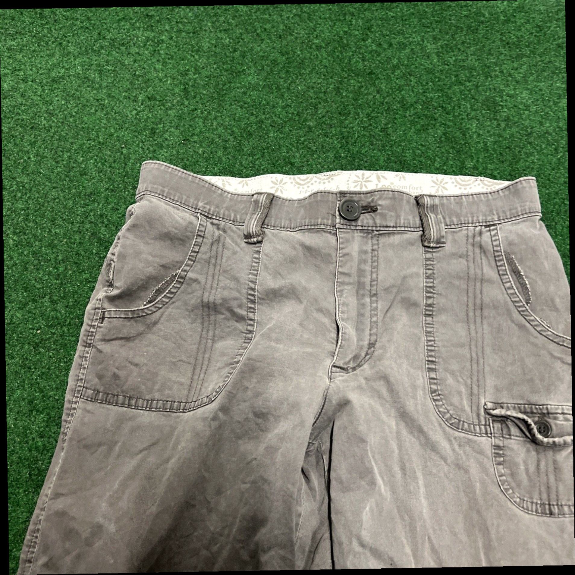 Lee Lee Just Below the Waist Stretch Gray Cuffed Capri Size 6 Size ONE SIZE - 4 Thumbnail