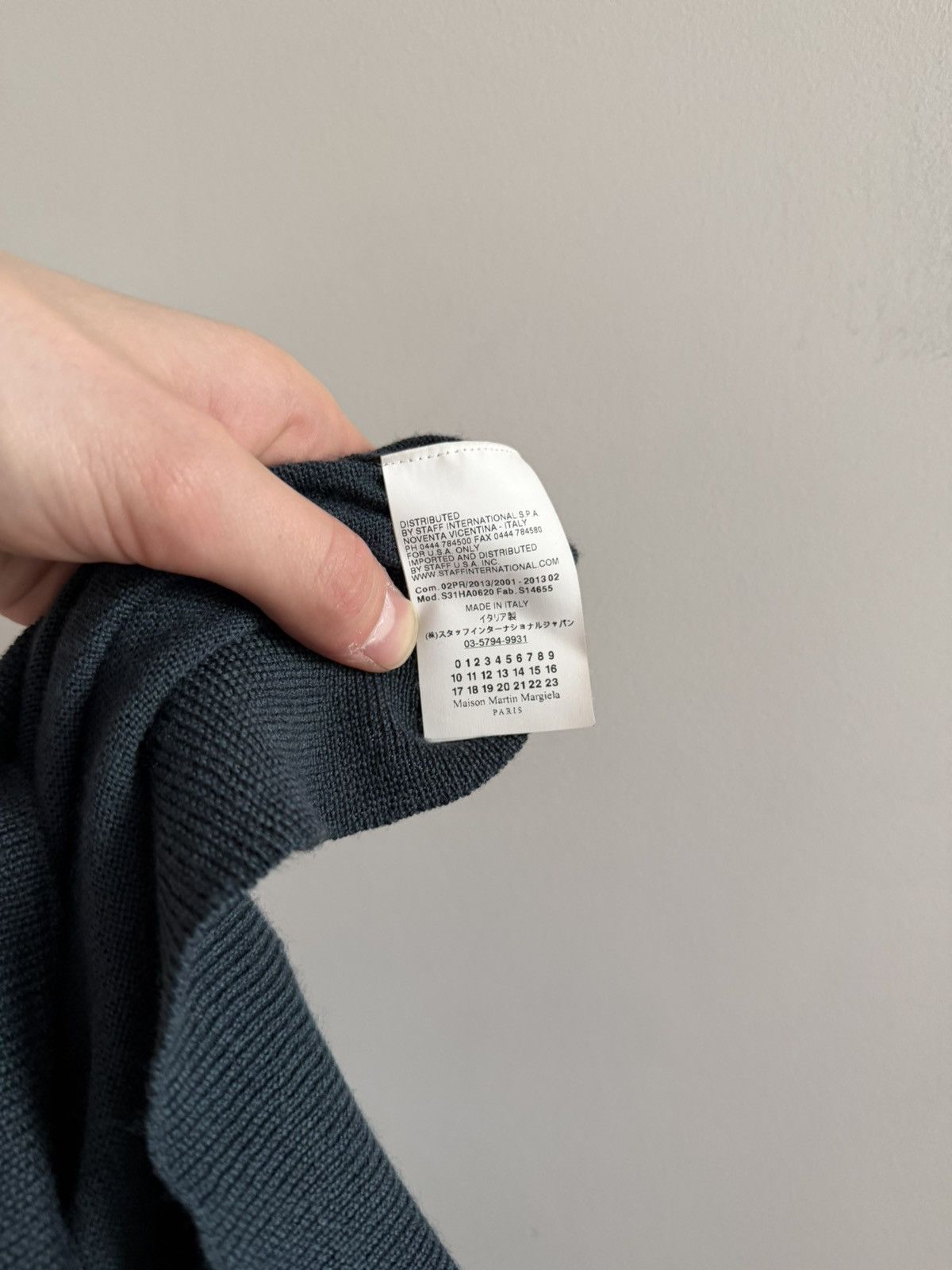 Maison Margiela Maison Margiela 4-Sleeve Wool Sweater Size S / US 4 / IT 40 - 6 Thumbnail