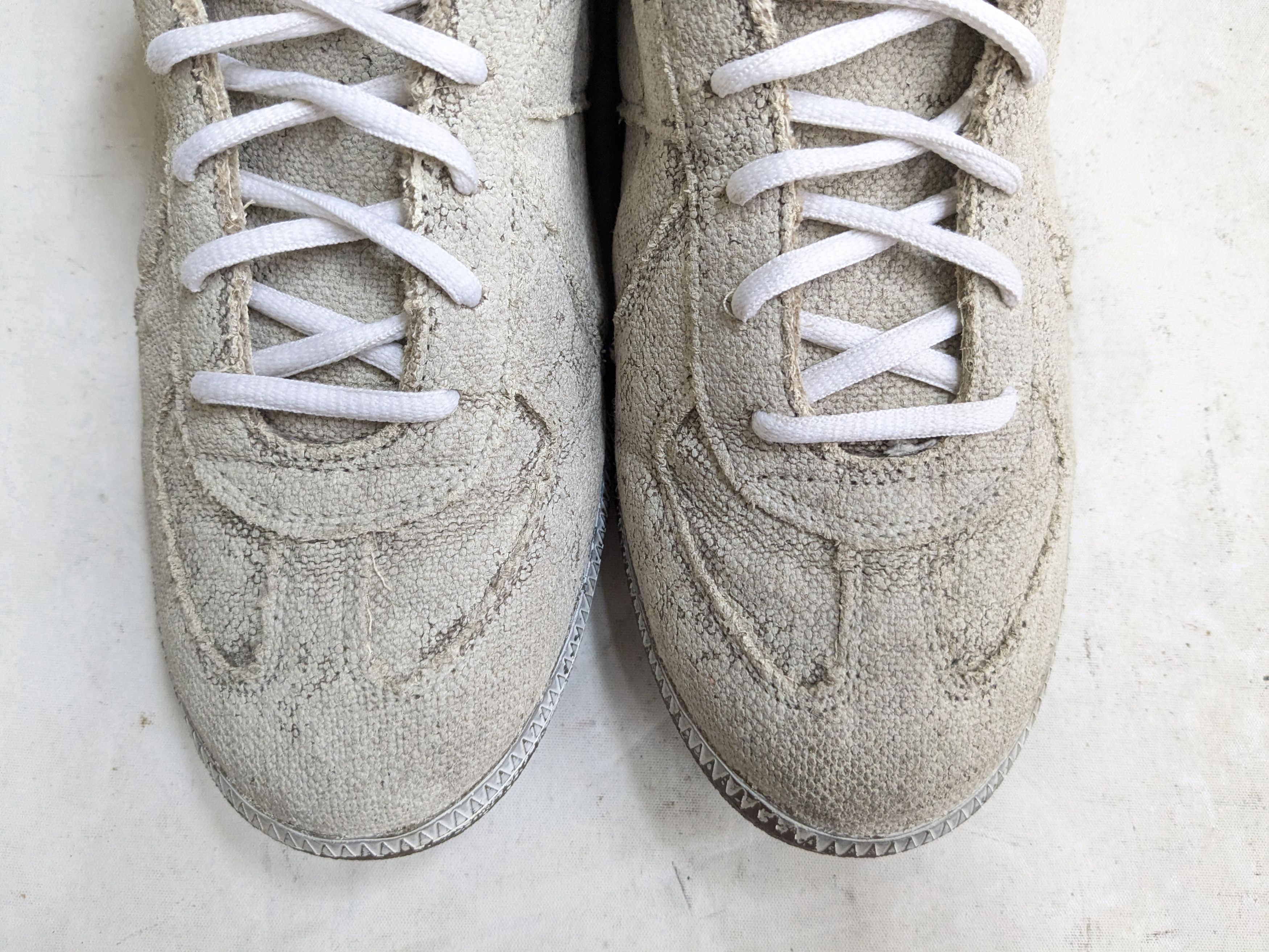 Maison Margiela Maison Margiela GAT Replica White Paint Canvas 9 42 Size US 9 / EU 42 - 4 Thumbnail