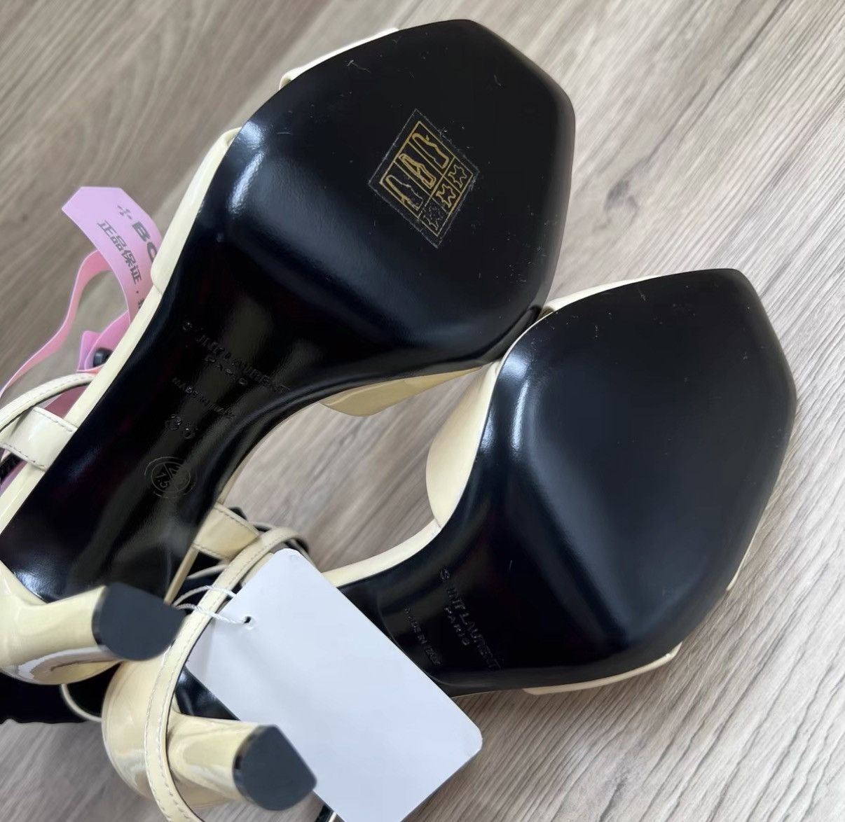 Saint Laurent Paris Saint Laurent SLP Yellow Patent Leather Bow High Heels J41 Size US 5 / IT 35 - 5 Thumbnail