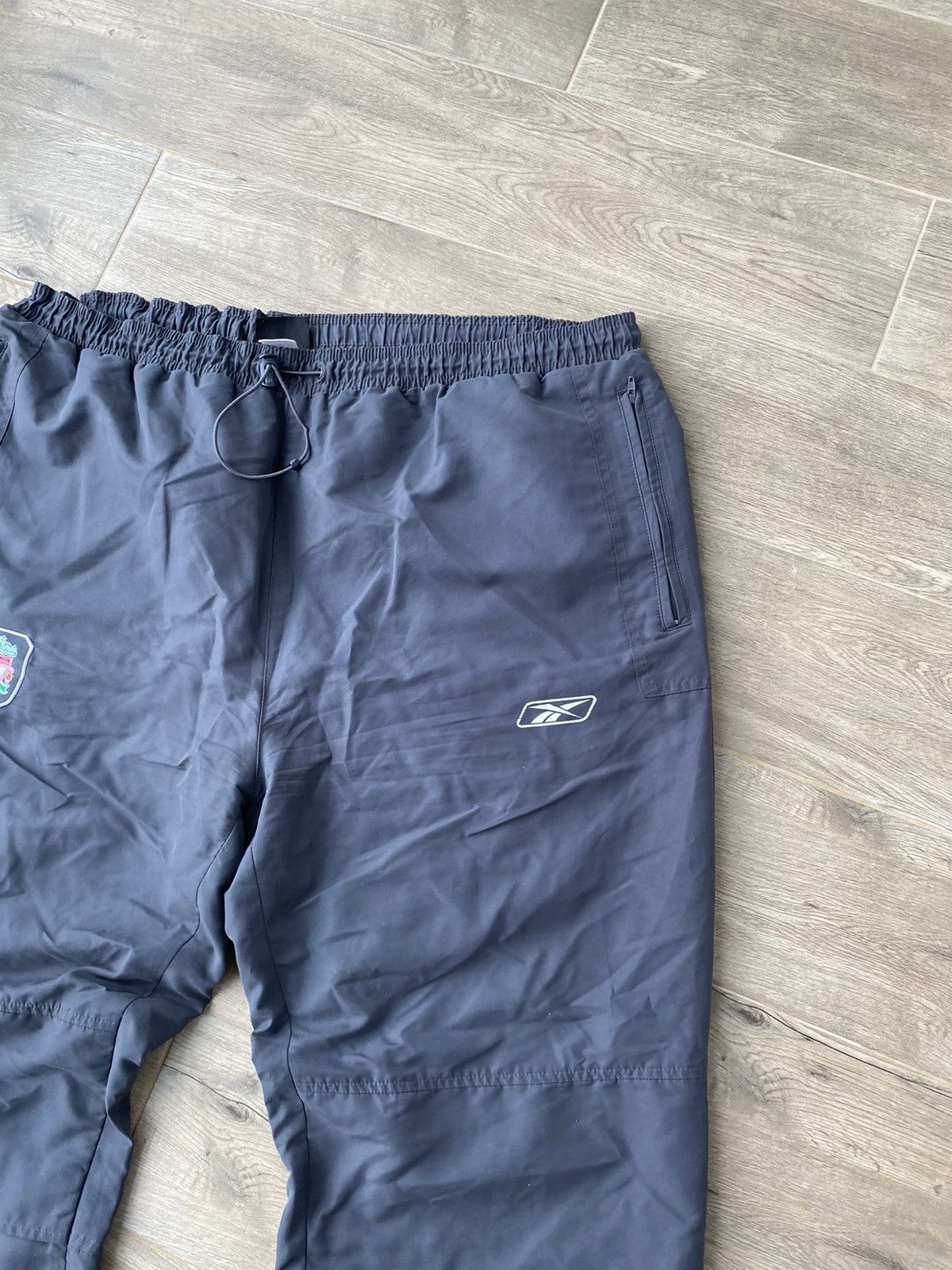 Reebok Vintage Reebok Liverpool Sweatpants Size US 38 / EU 54 - 4 Thumbnail