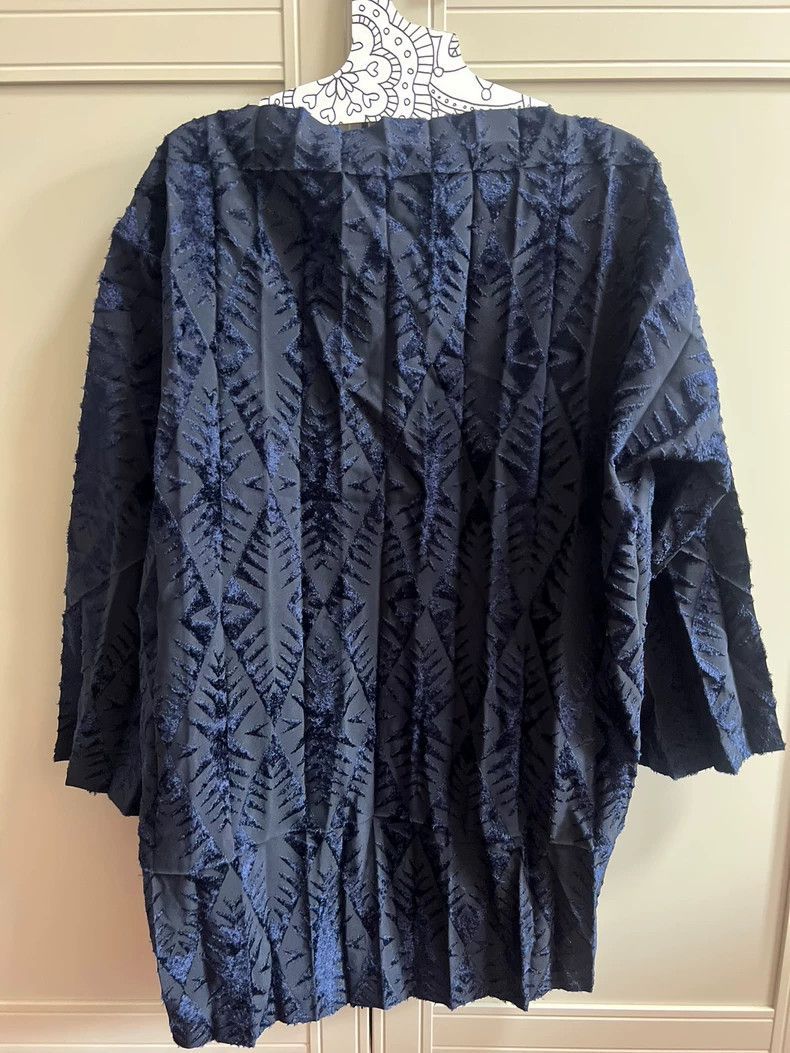 Issey Miyake Issey Miyake size:one size Blue velvet pleated coat Size XS / US 0-2 / IT 36-38 - 8 Thumbnail