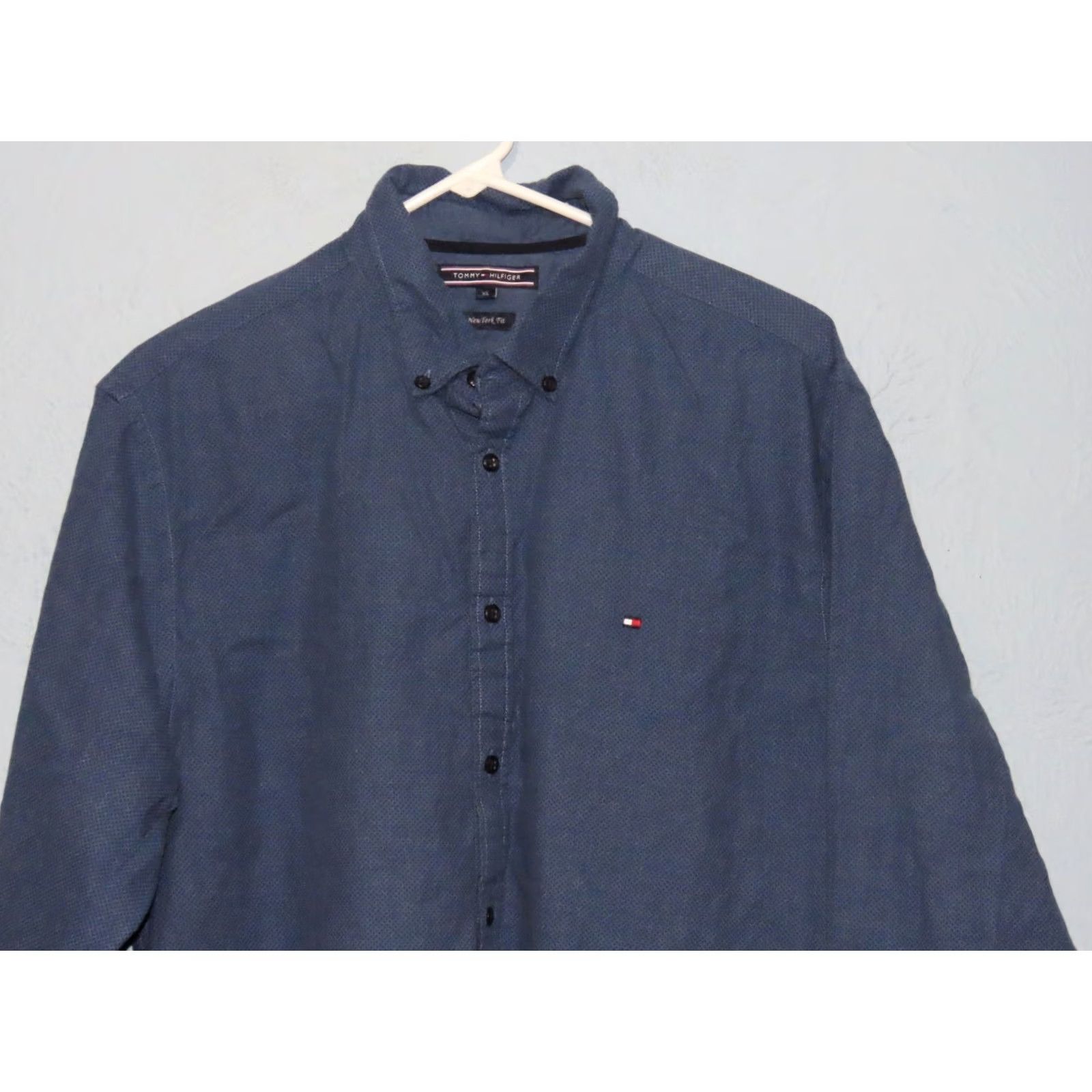 Tommy Hilfiger Tommy Hilfiger Shirt Men XL Blue Polka Dot Long Sleeve Button-Down Casual Regular Fit Cotton Flannel Size US XL / EU 56 / 4 - 3 Thumbnail