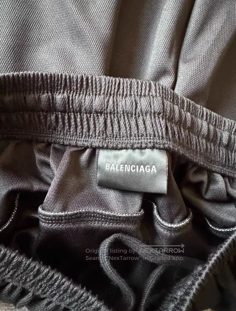 Balenciaga Balenciaga x Manchester United 23FW Shorts. Size US 26 / EU 42 - 3 Thumbnail