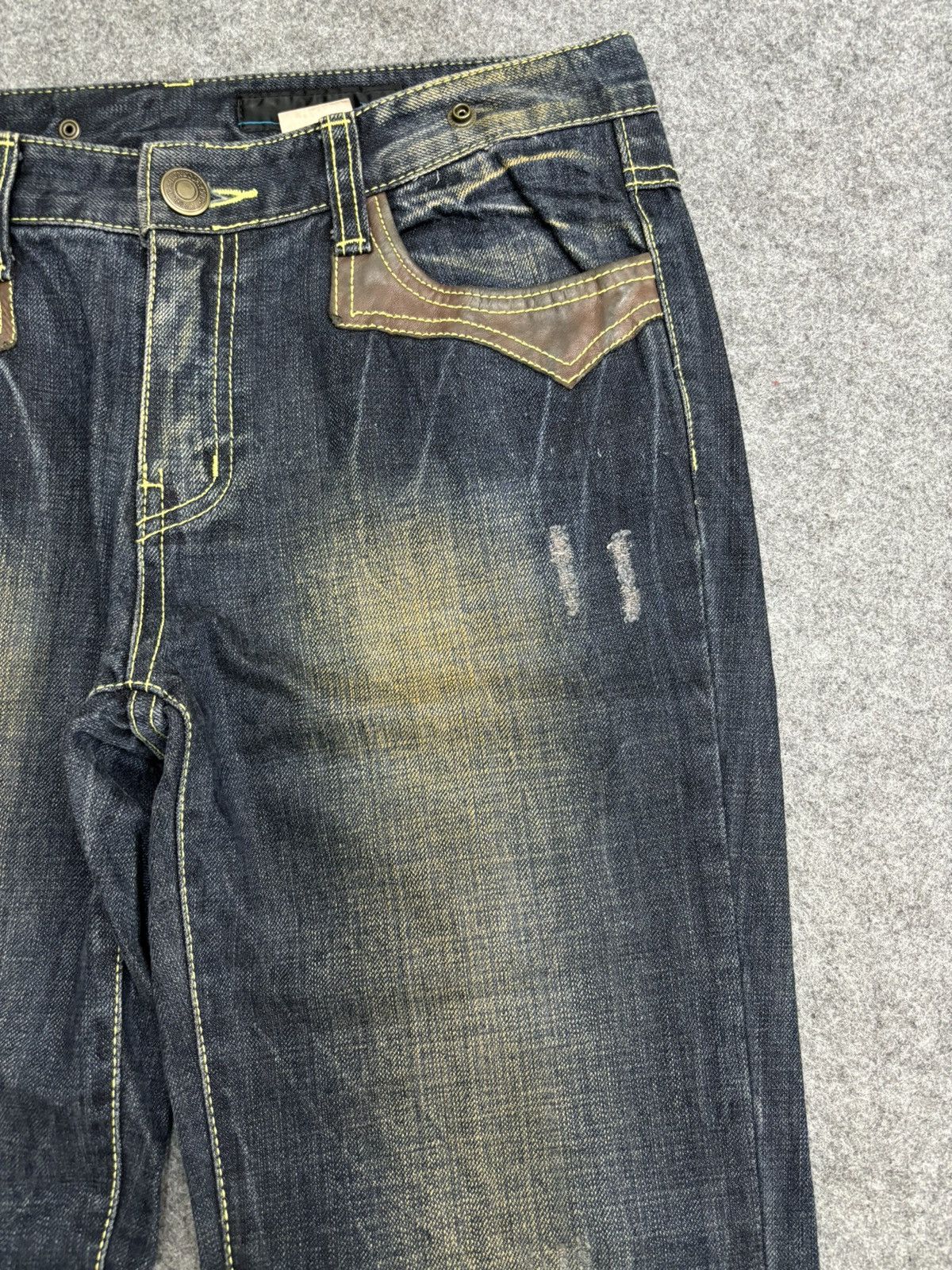 Japanese Brand 💥Flare💥Insane 90s Style Blue Rusty Distressed Denim F561 Size US 30 / EU 46 - 3 Thumbnail