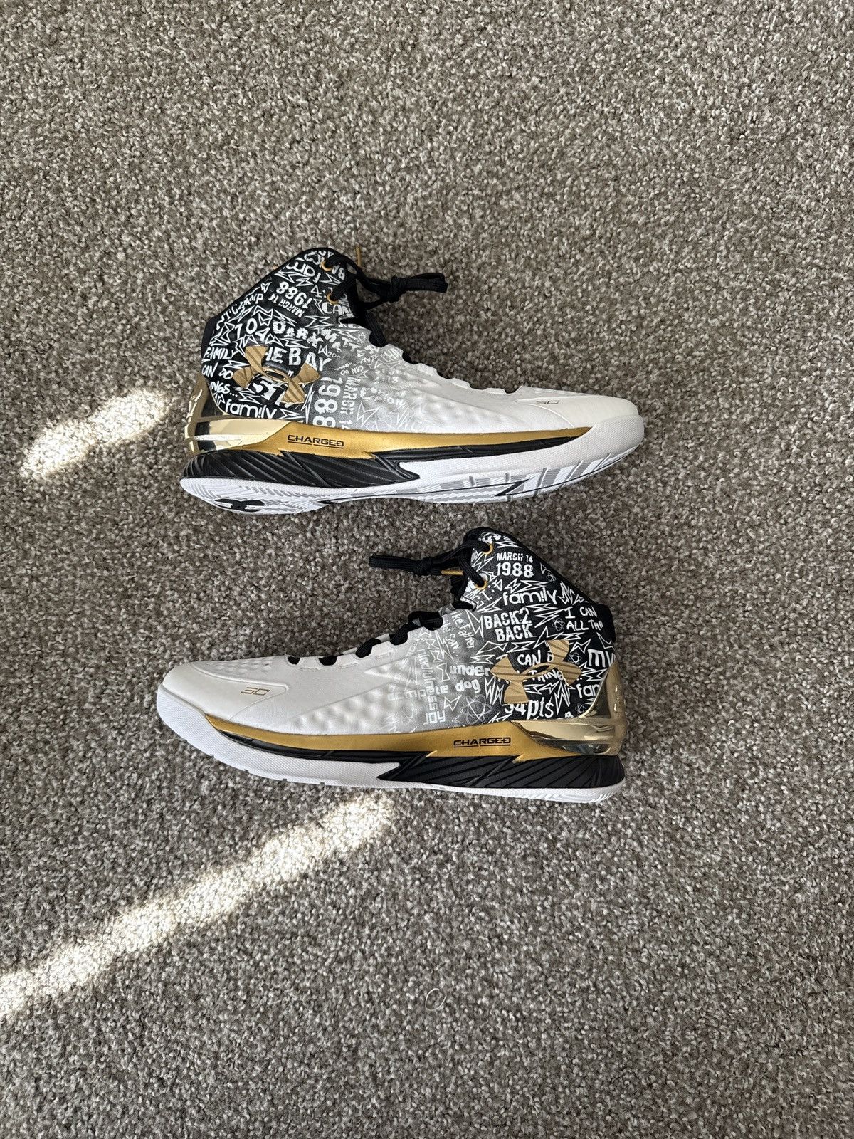 Under Armour Under Armour Curry 1 Retro 'MVP' Size US 11 / EU 44 - 1 Thumbnail